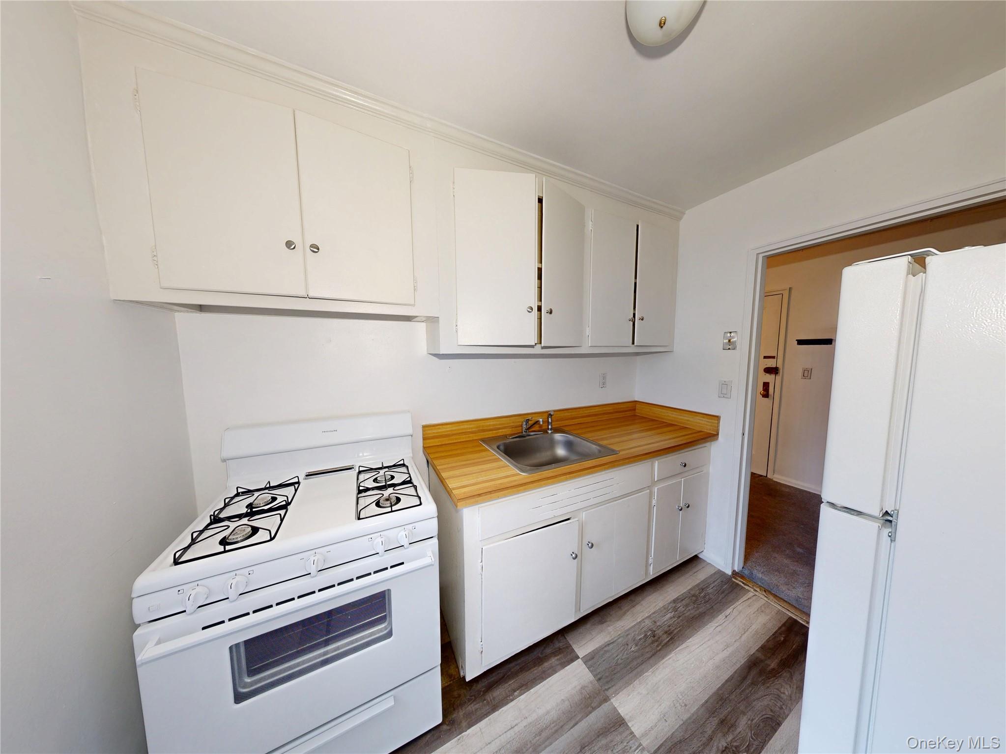 #7 photo, 61 White Oak Street, New Rochelle , NY 10801