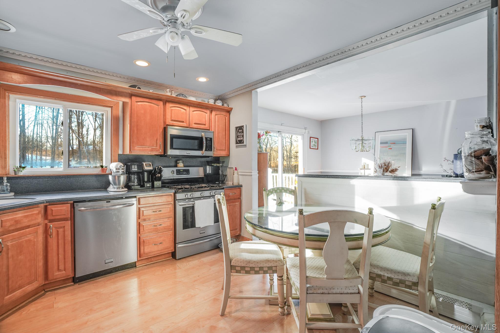 #11 photo, 7 Russ Place, 紐約州 Wappingers Falls , NY 12590