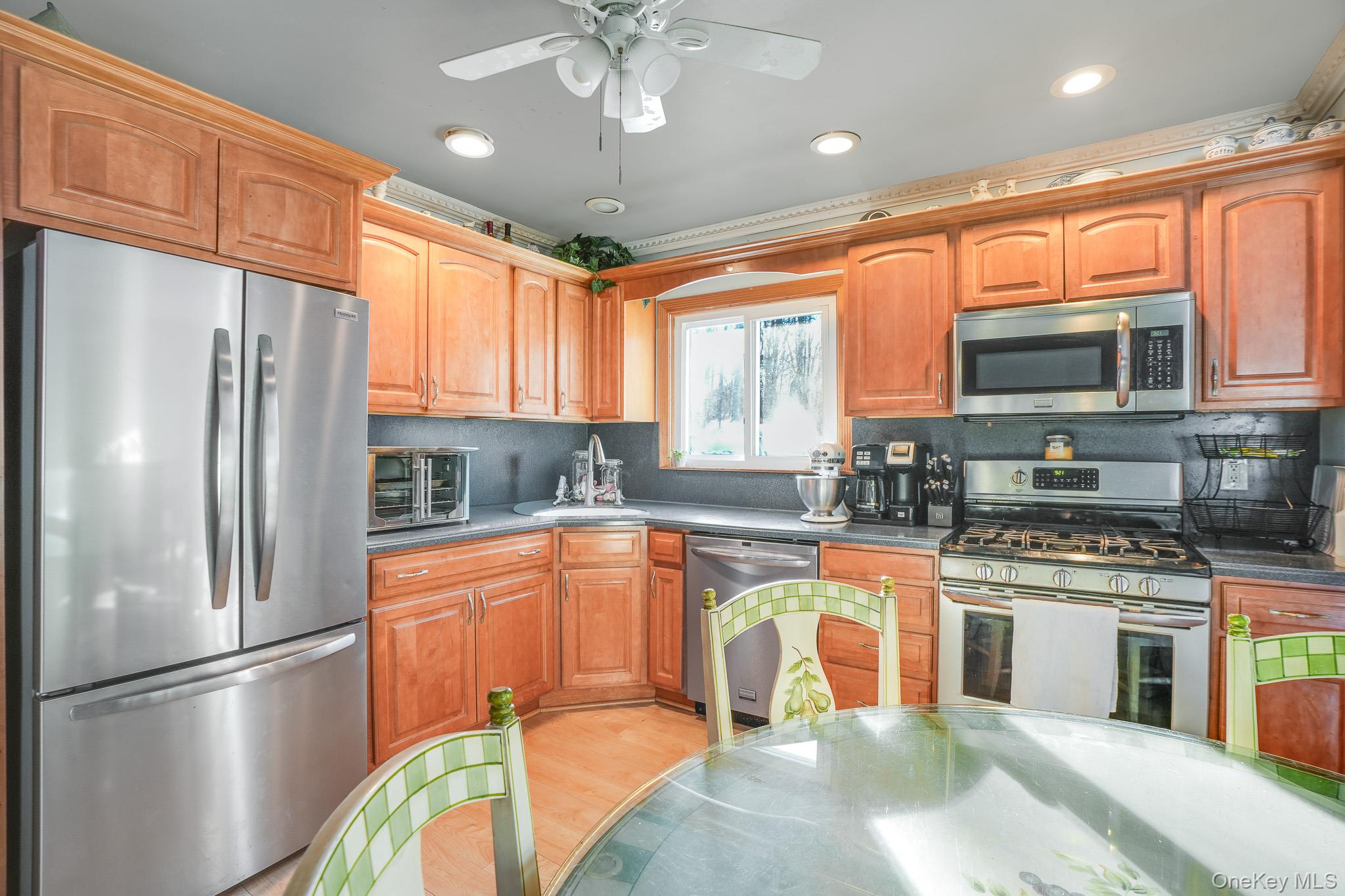 #13 photo, 7 Russ Place, 紐約州 Wappingers Falls , NY 12590