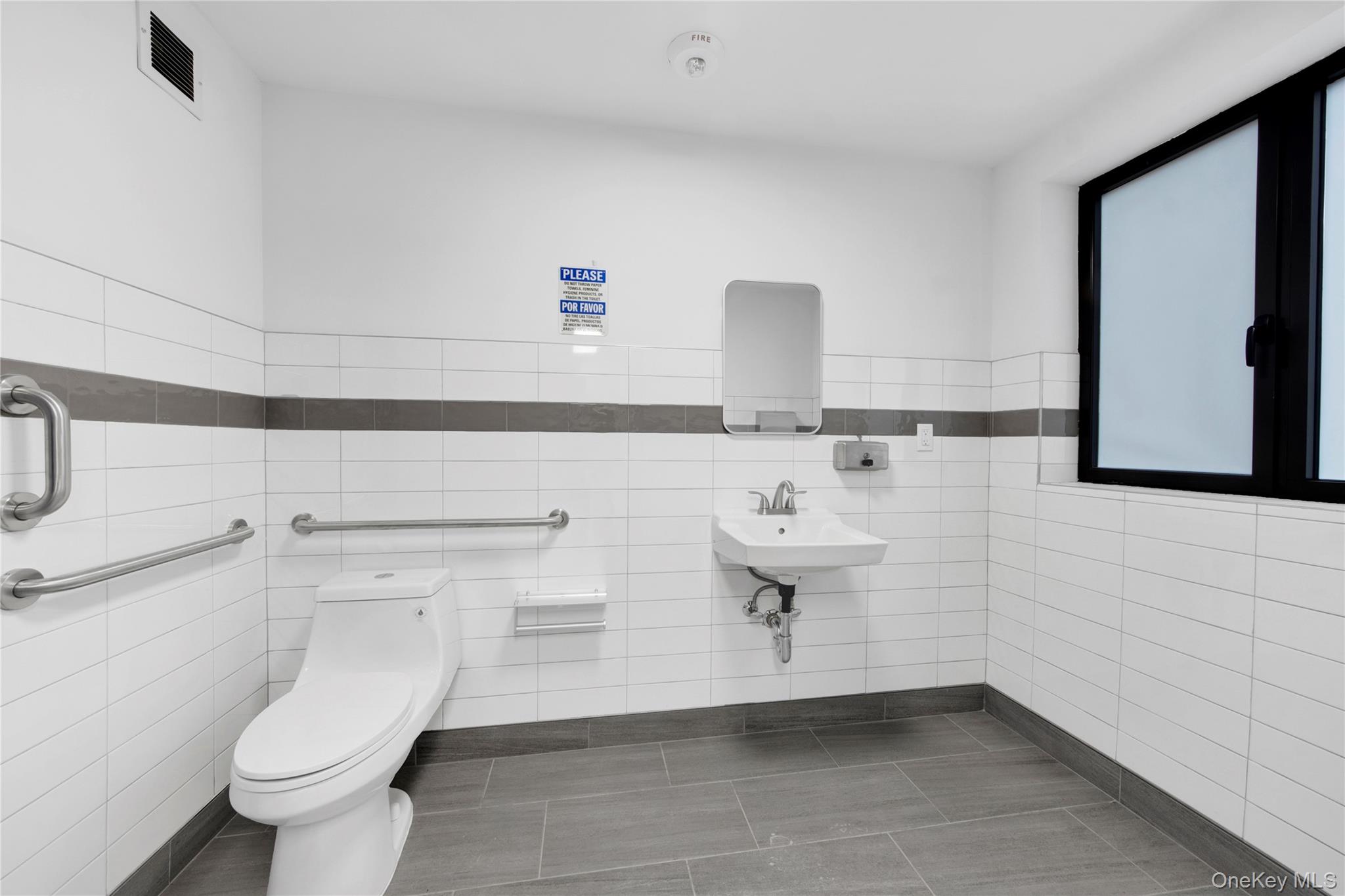 #8 photo, 505 W 168th Street, New York (Manhattan) , NY 10032