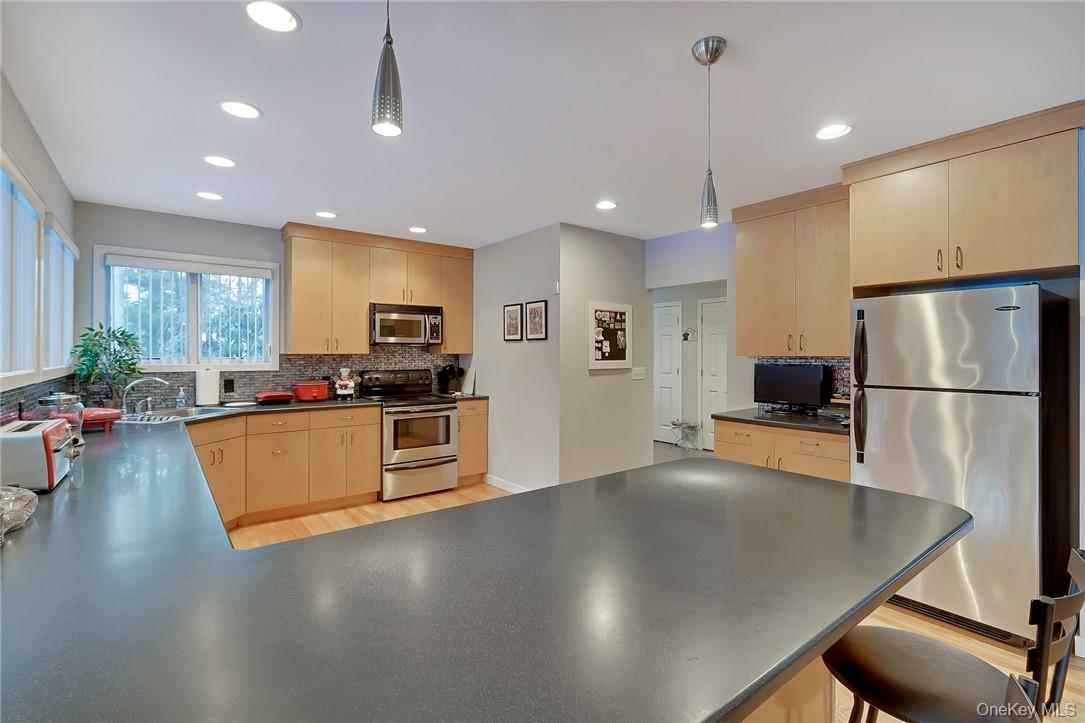 #8 photo, 99 Summit Avenue, Central Valley , NY 10917