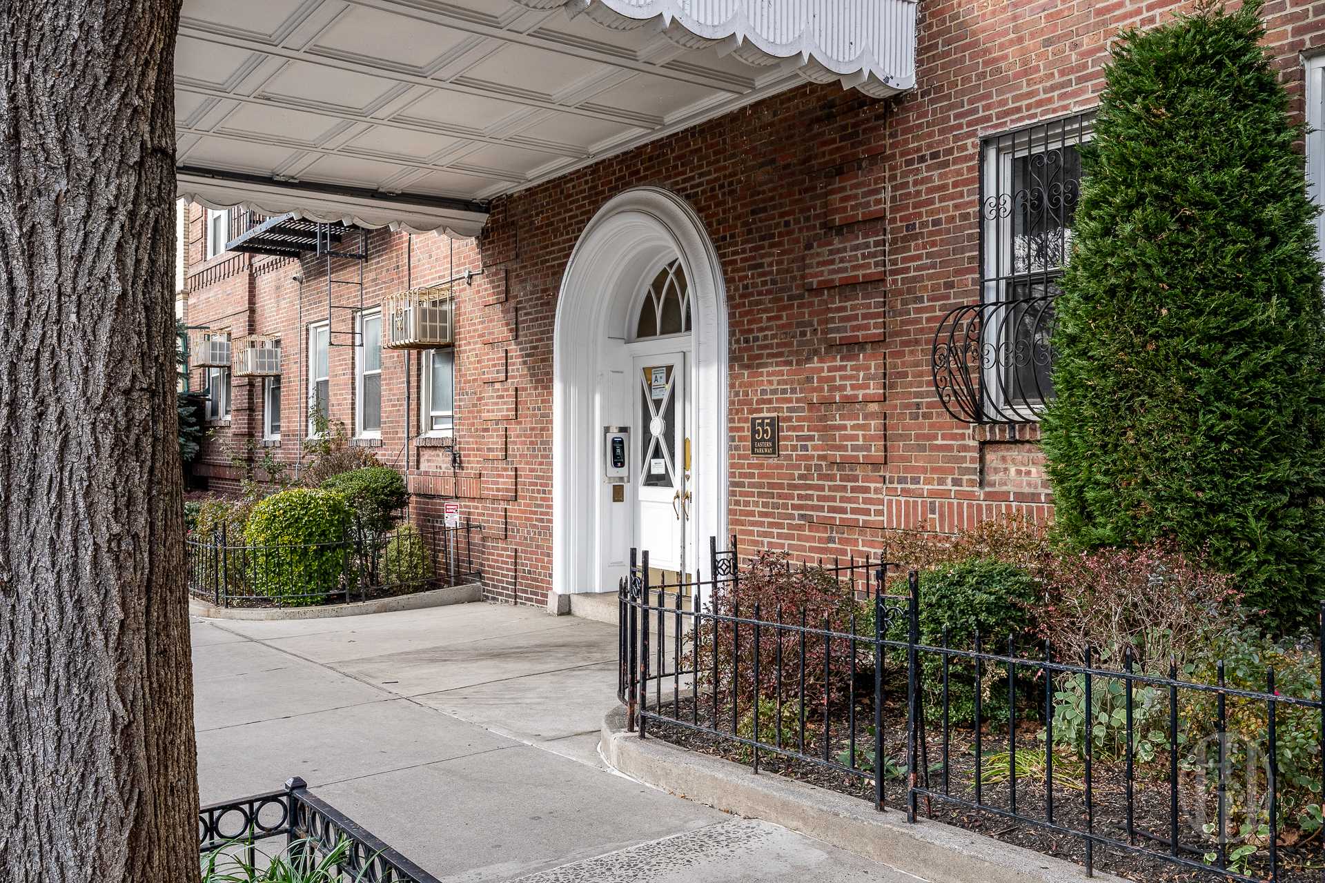 #9 photo, 55 Eastern Parkway, Prospect Heights , NY 11238