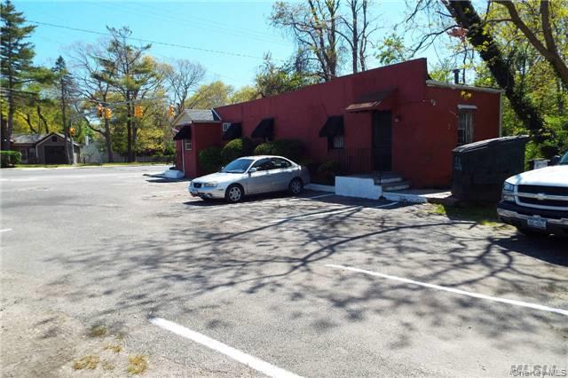 #4 photo, 421 Commack Road, Mastic Beach , NY 11951