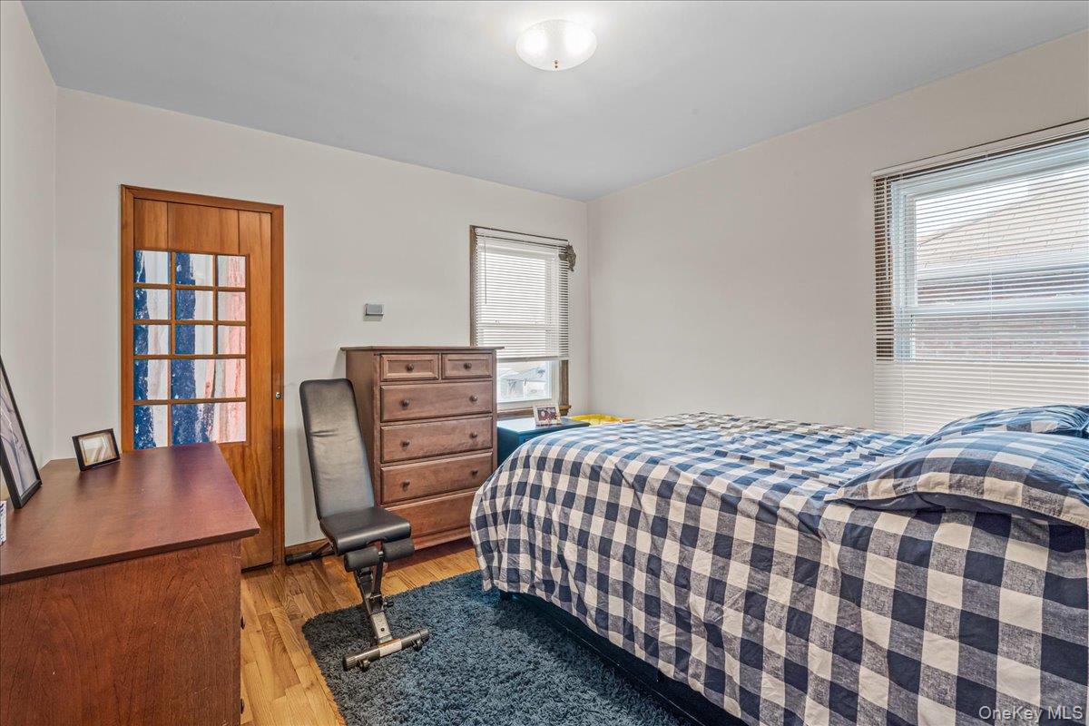 #14 photo, 15411 Willets Point Boulevard, Whitestone , NY 11357