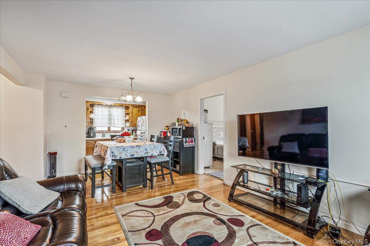 #19 photo, 15411 Willets Point Boulevard, Whitestone , NY 11357