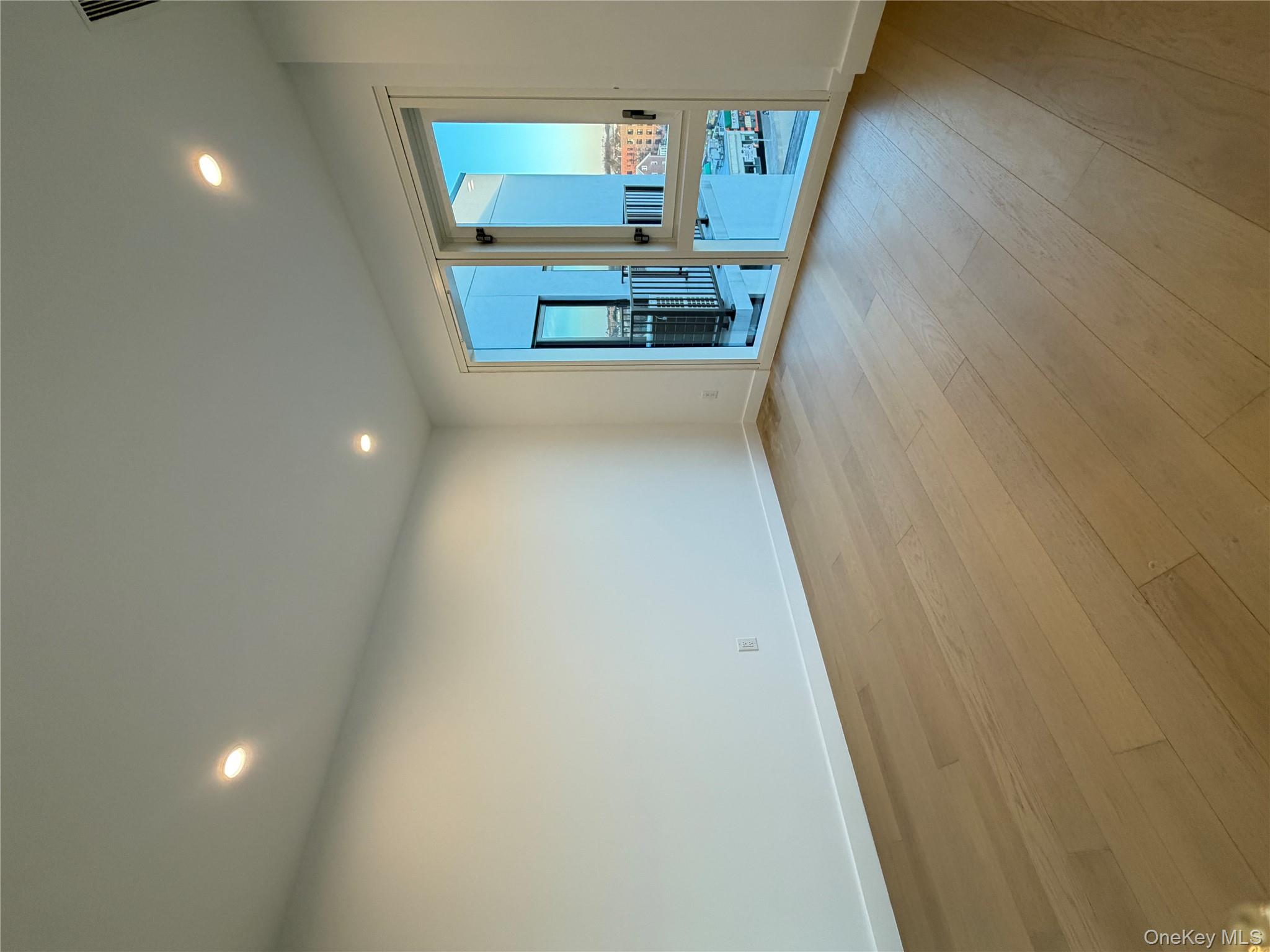 #5 photo, 150-02 Northern Boulevard, Flushing , NY 11354