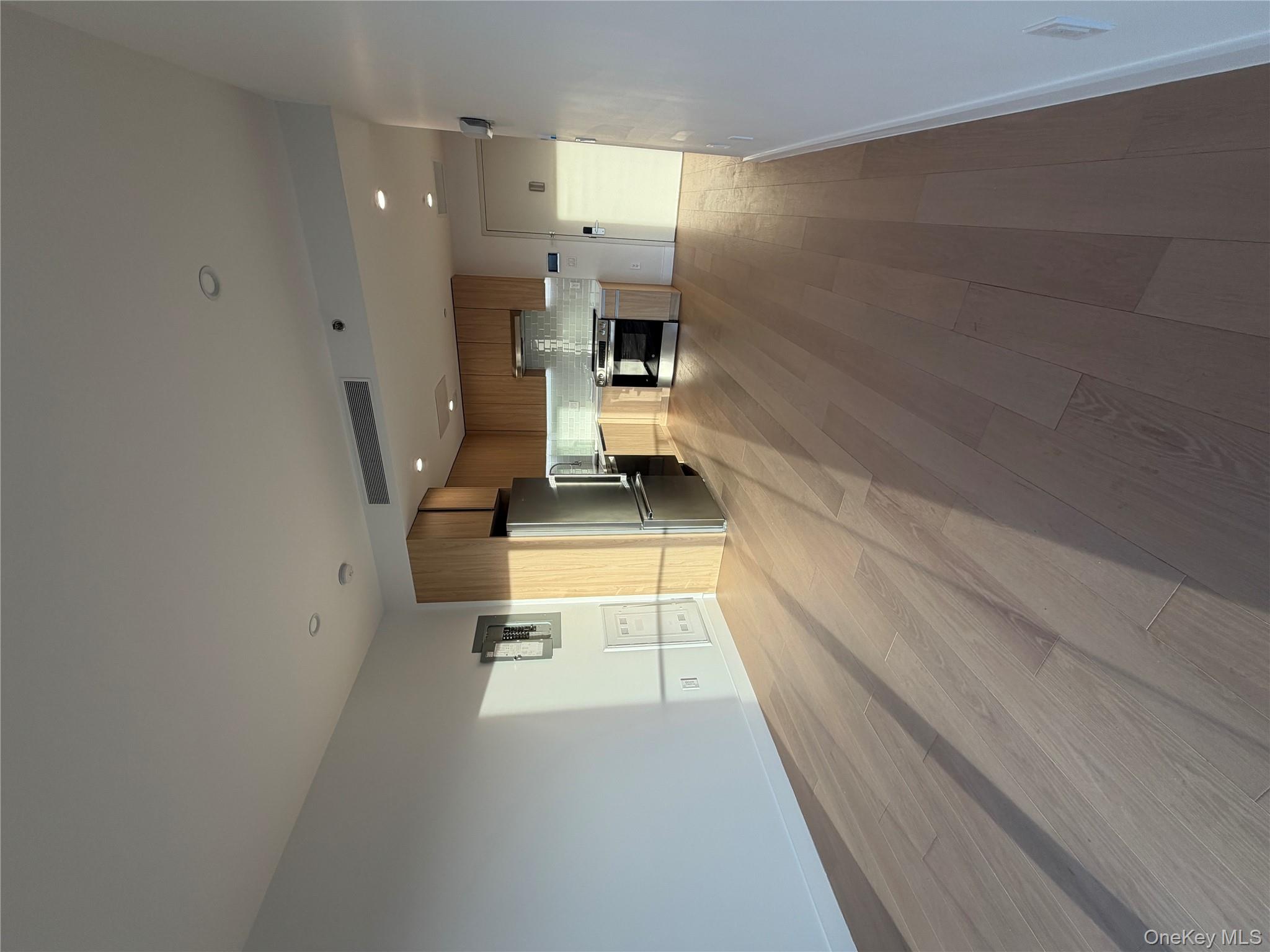 #3 photo, 150-02 Northern Boulevard, Flushing , NY 11354