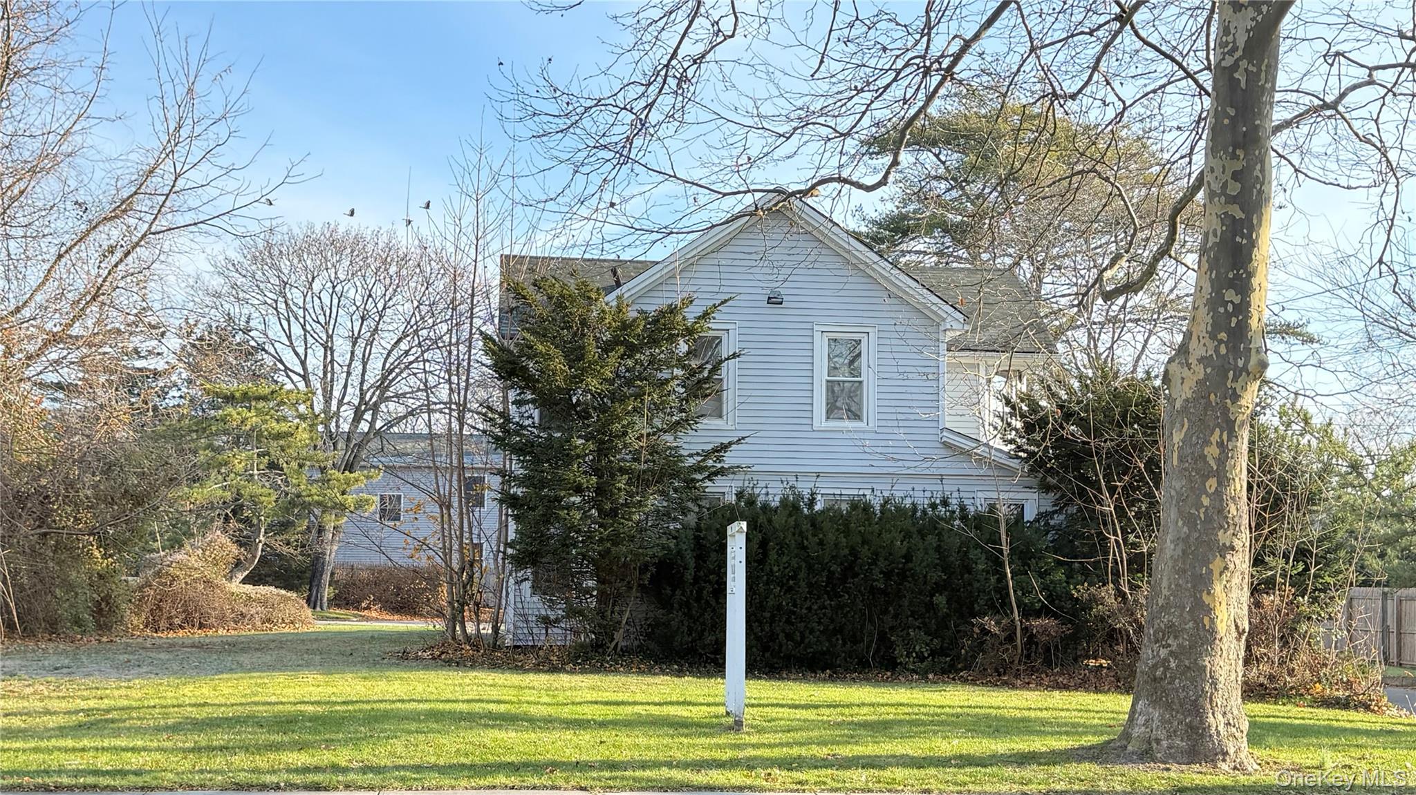 #4 photo, 982 Roanoke Avenue, Riverhead , NY 11901