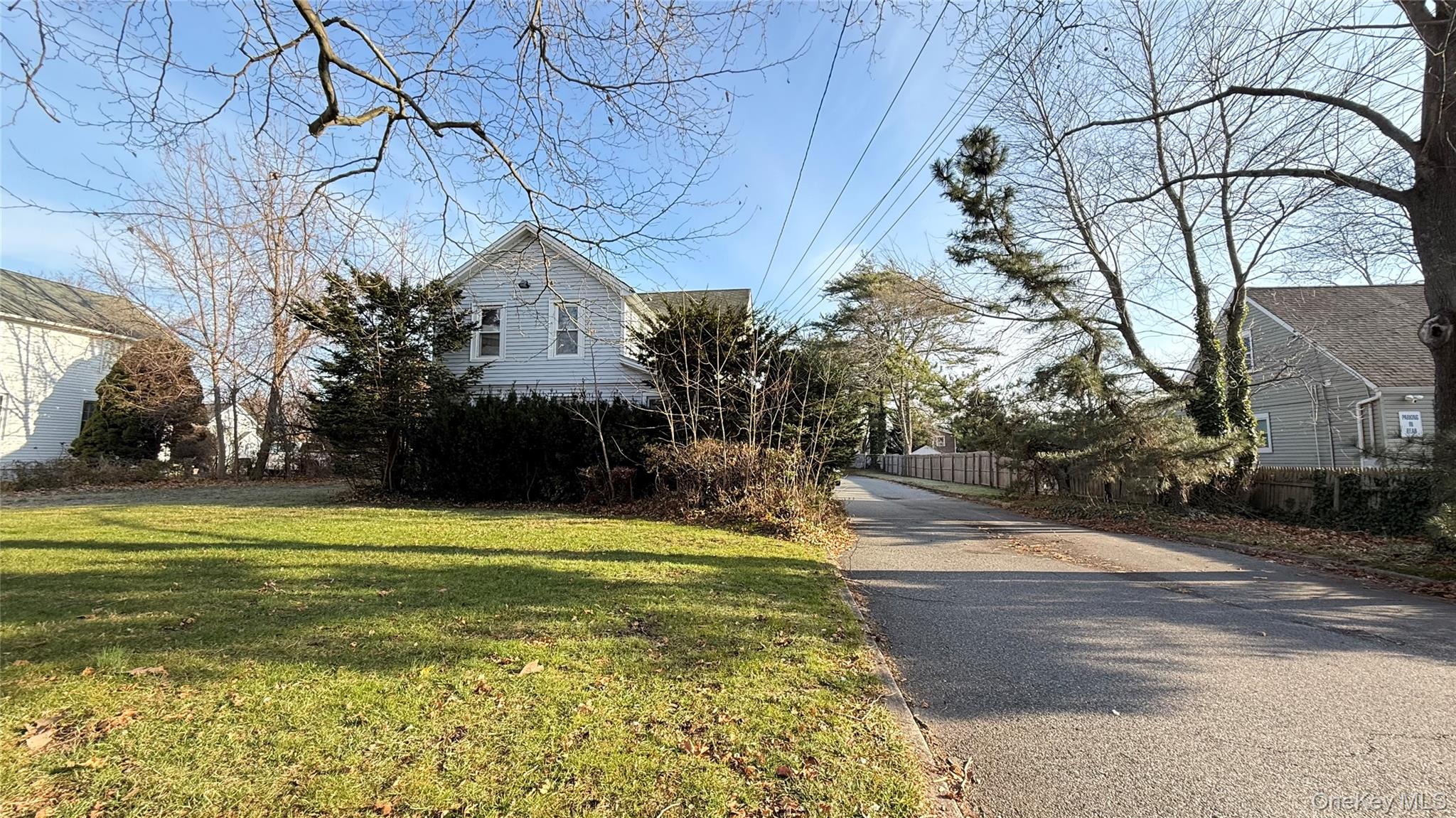 #5 photo, 982 Roanoke Avenue, Riverhead , NY 11901