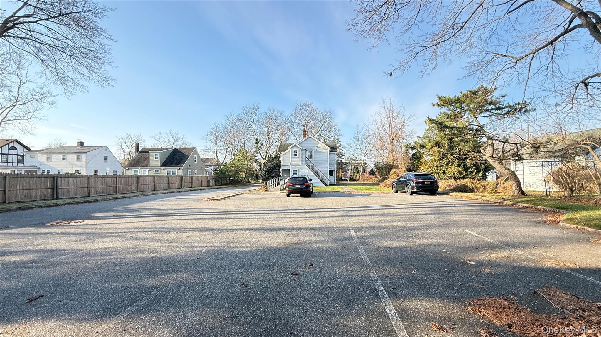 #6 photo, 982 Roanoke Avenue, Riverhead , NY 11901