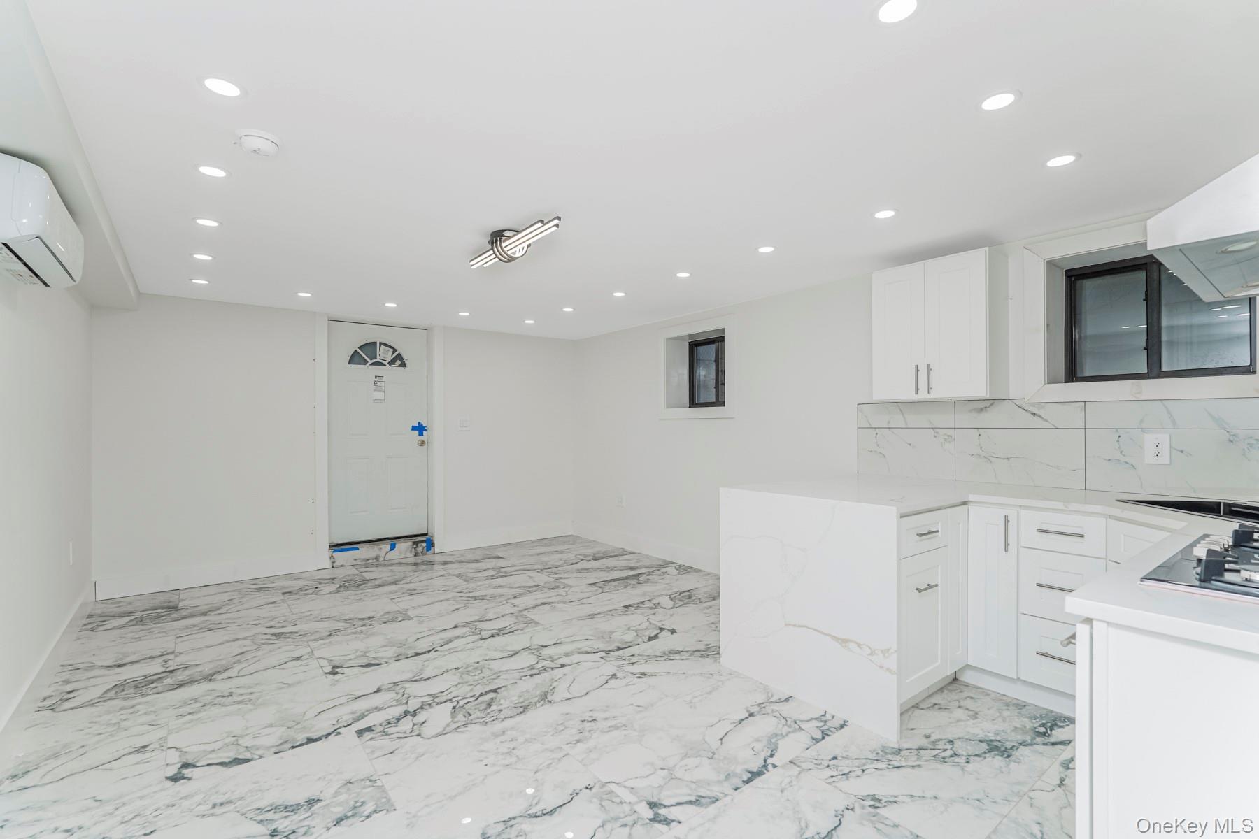 #17 photo, 711 E 52nd Street, Brooklyn , NY 11203