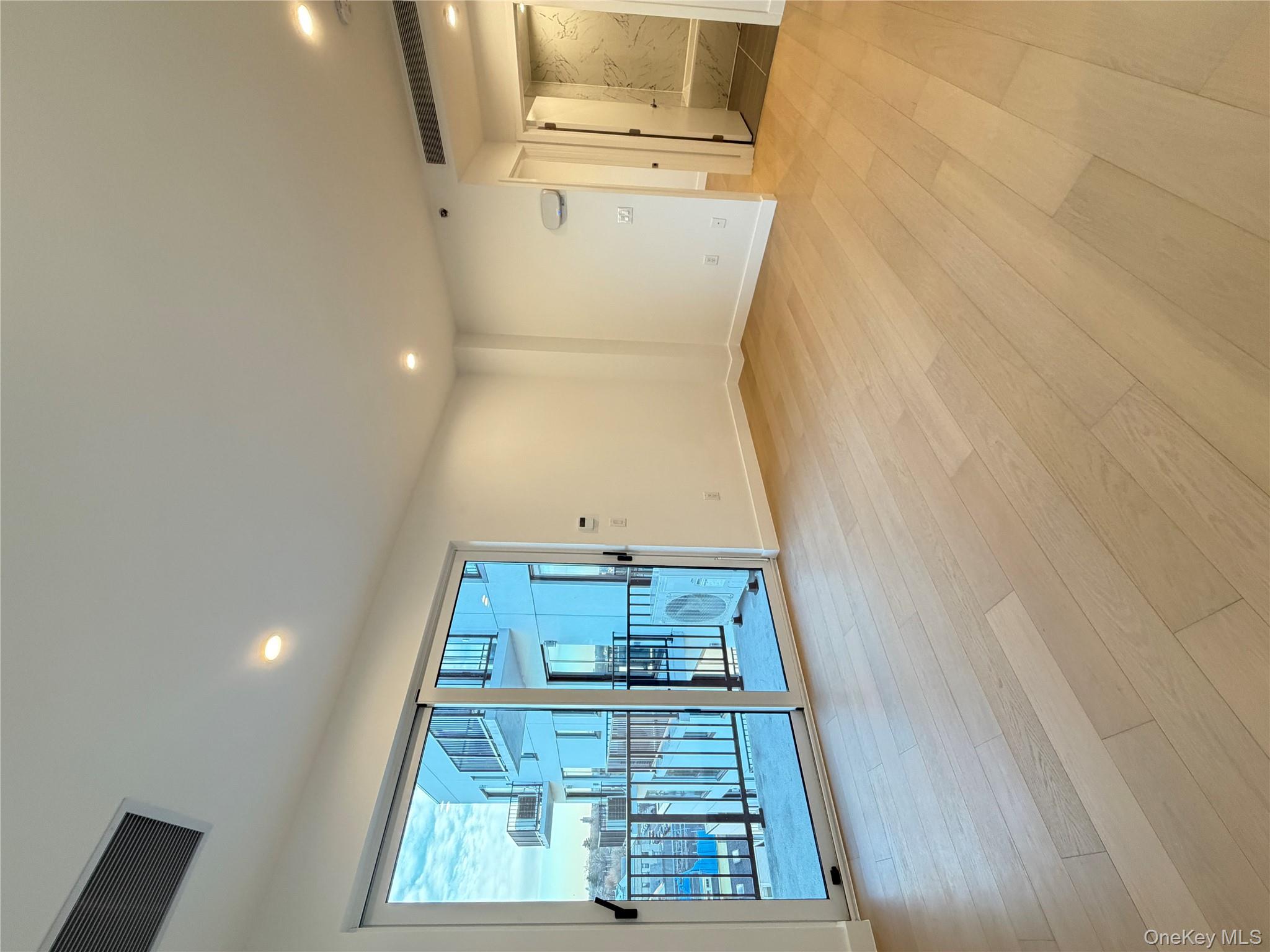 #9 photo, 150-02 Northern Boulevard, Flushing , NY 11354