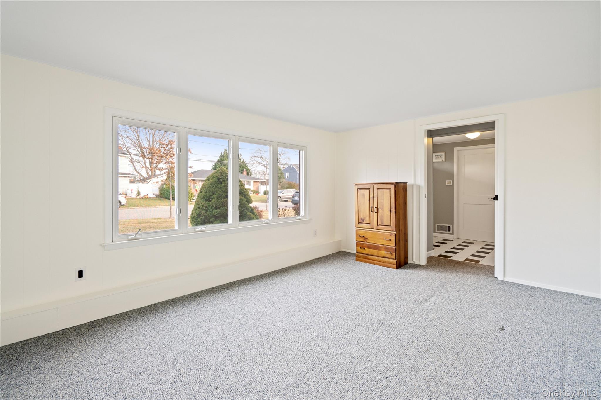 #5 photo, 246 W 10th Street, Deer Park , NY 11729