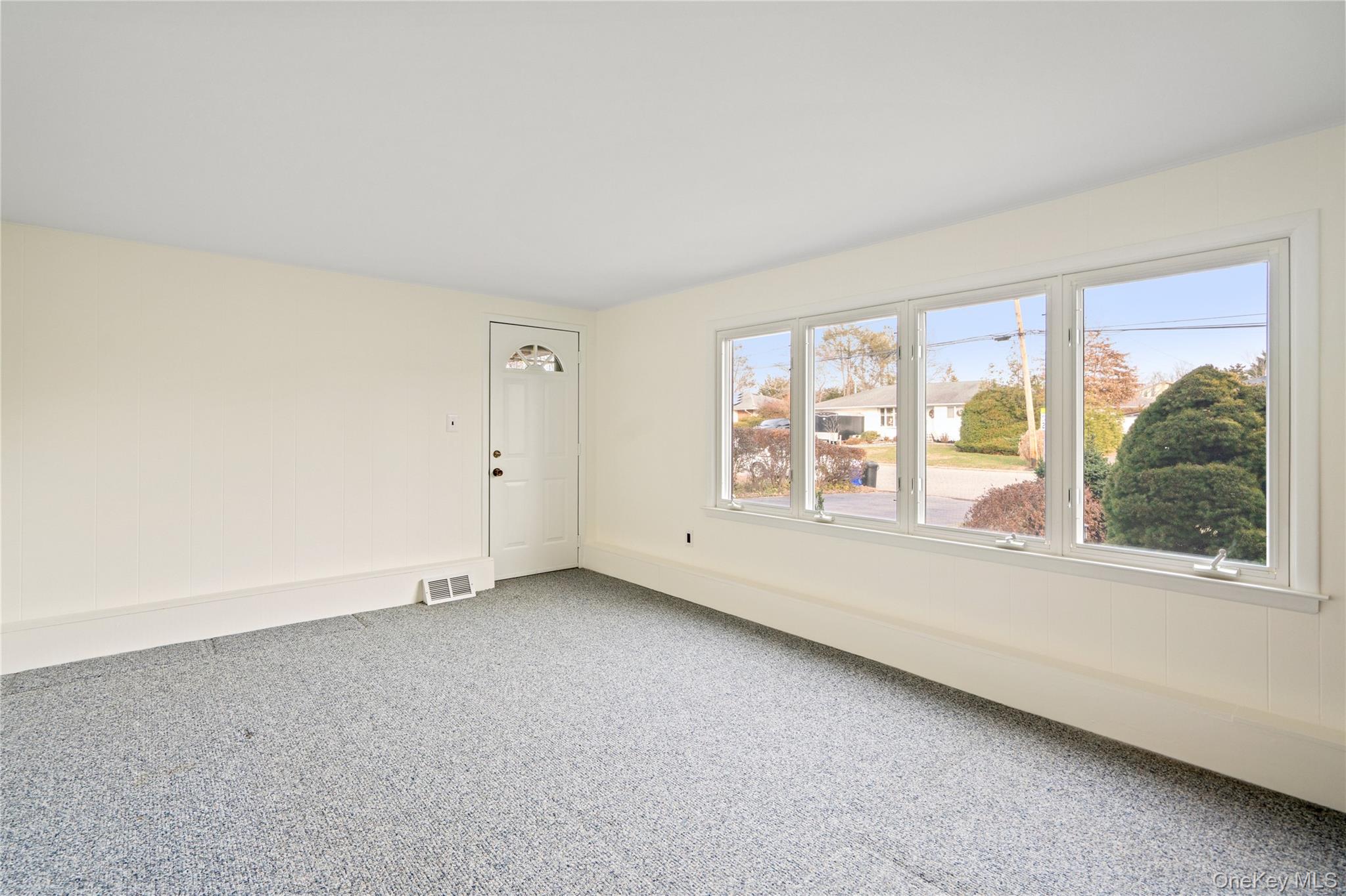 #6 photo, 246 W 10th Street, Deer Park , NY 11729