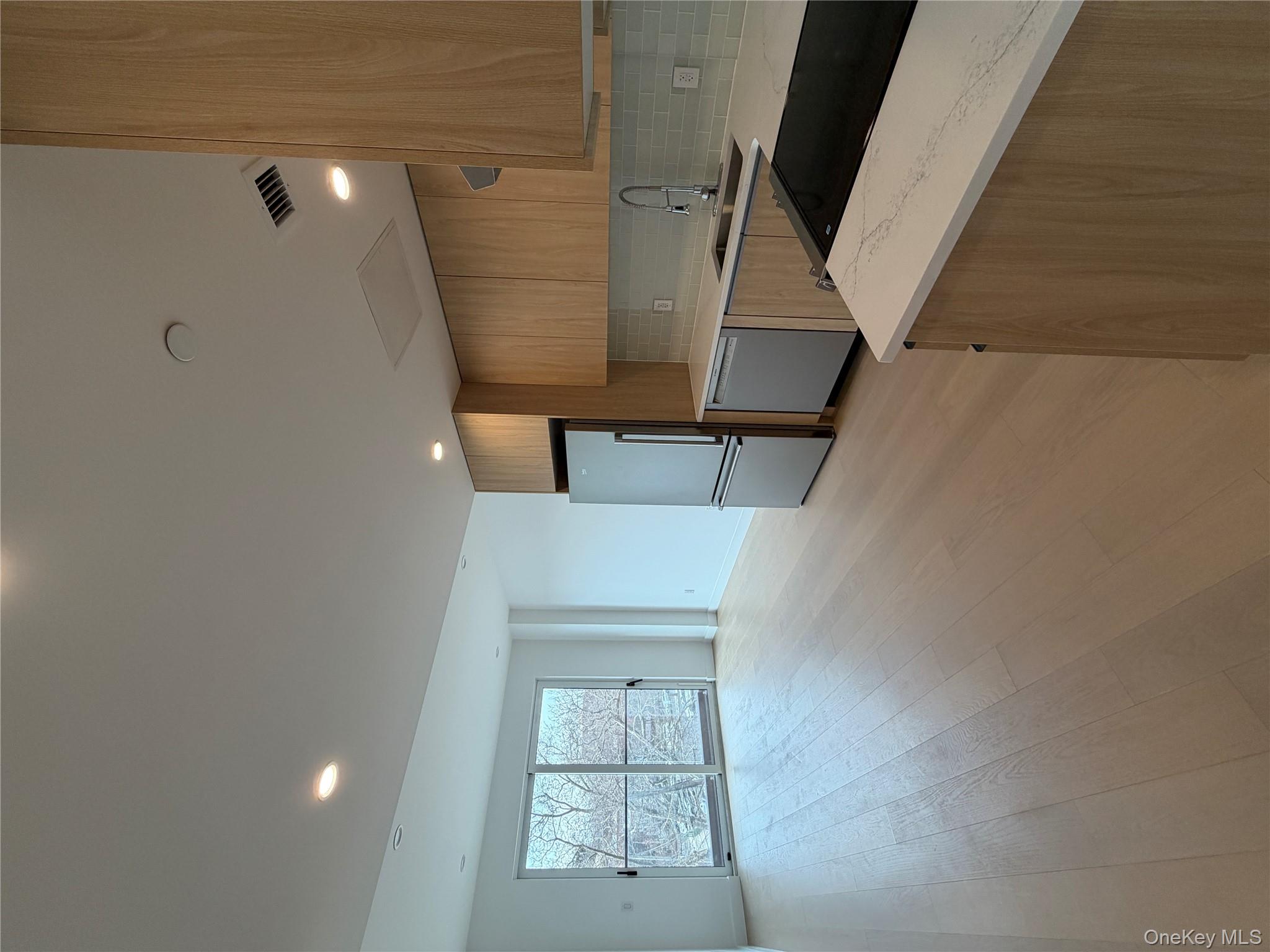 #3 photo, 150-02 Northern Boulevard, 法拉盛 Flushing , NY 11354