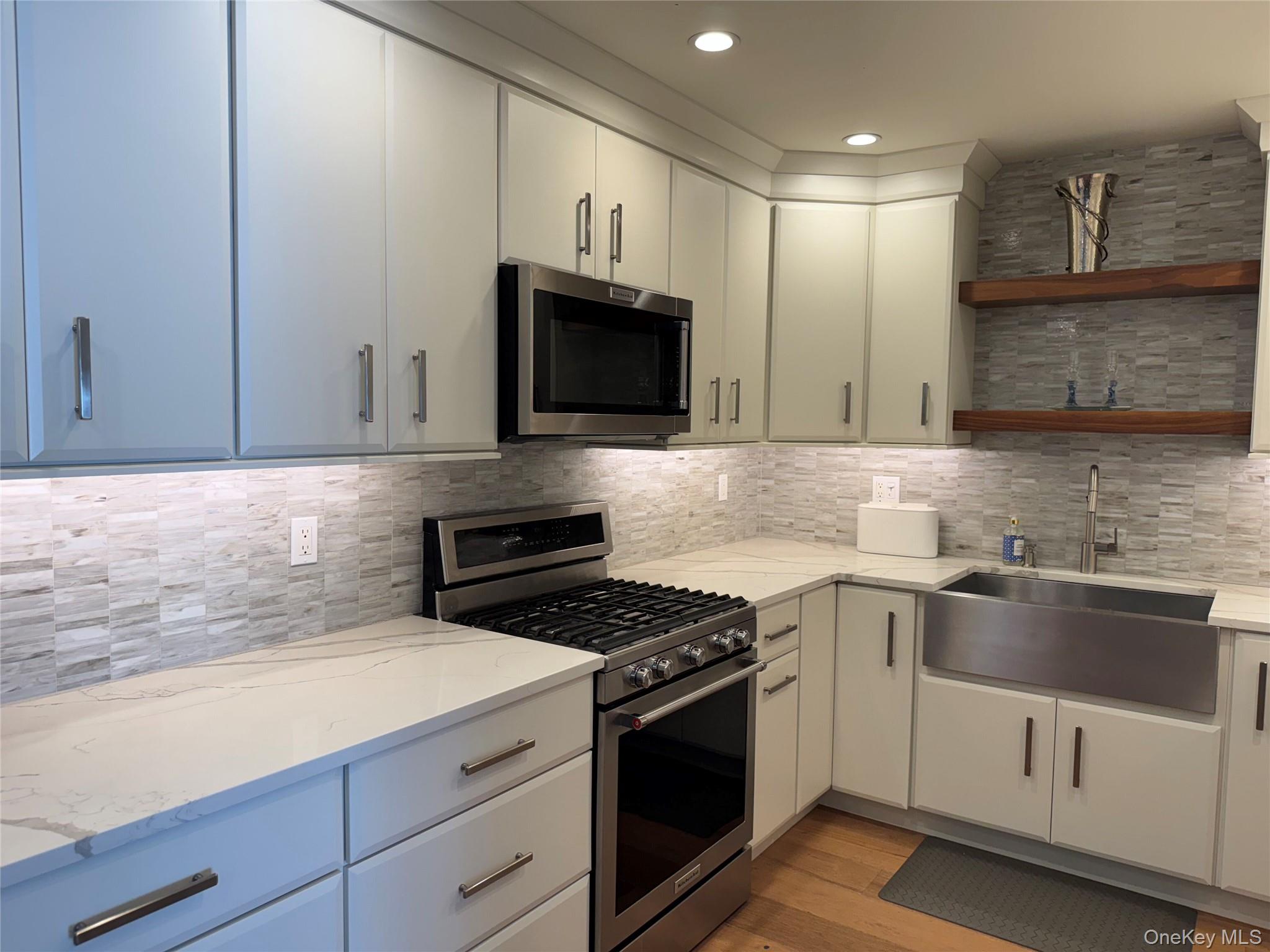 #4 photo, 910 Altessa Boulevard, Melville , NY 11747