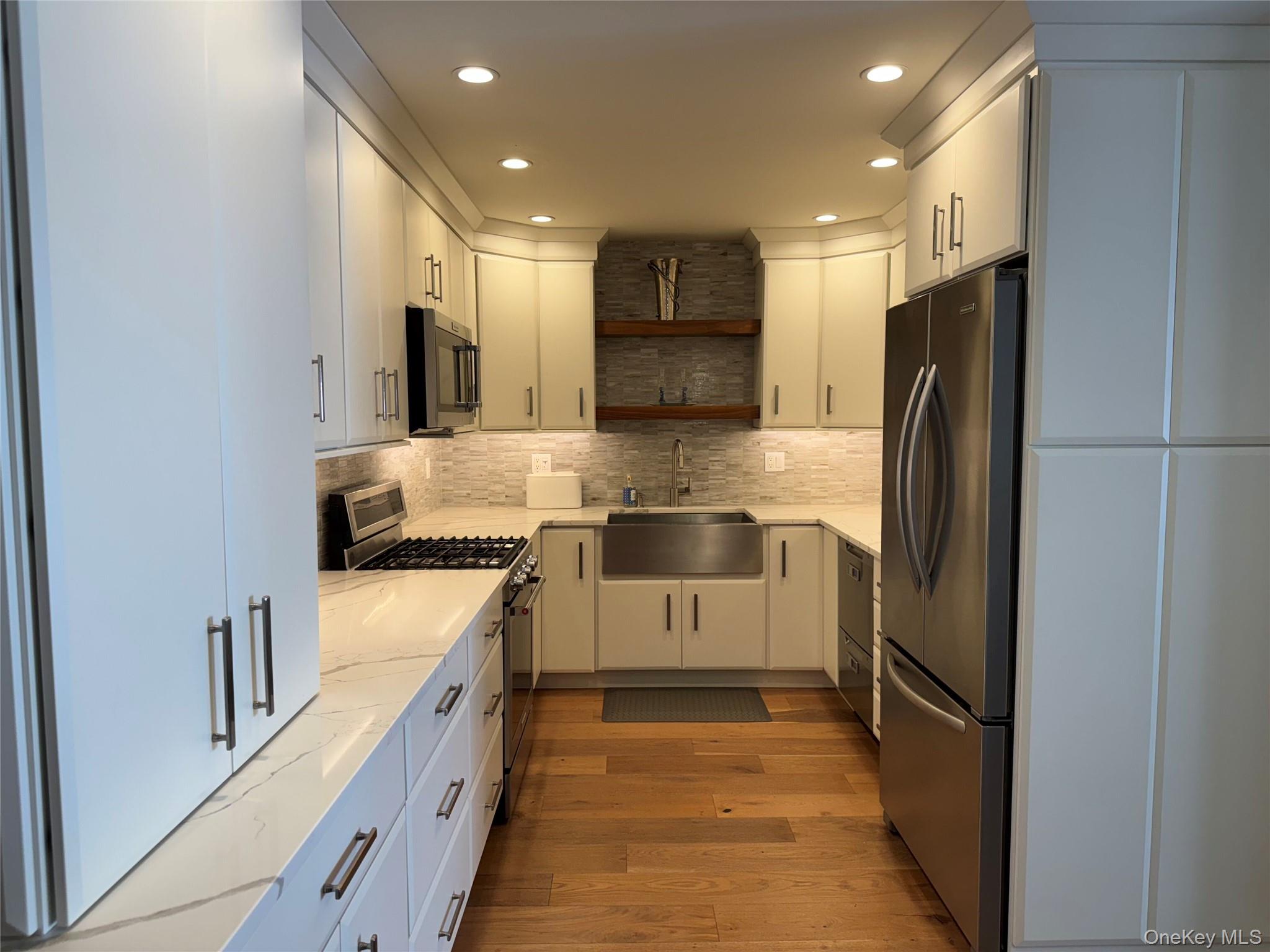 #5 photo, 910 Altessa Boulevard, Melville , NY 11747