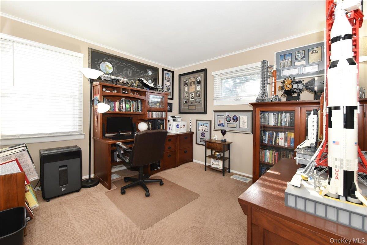 #13 photo, 27 Seaton Street, Massapequa , NY 11758