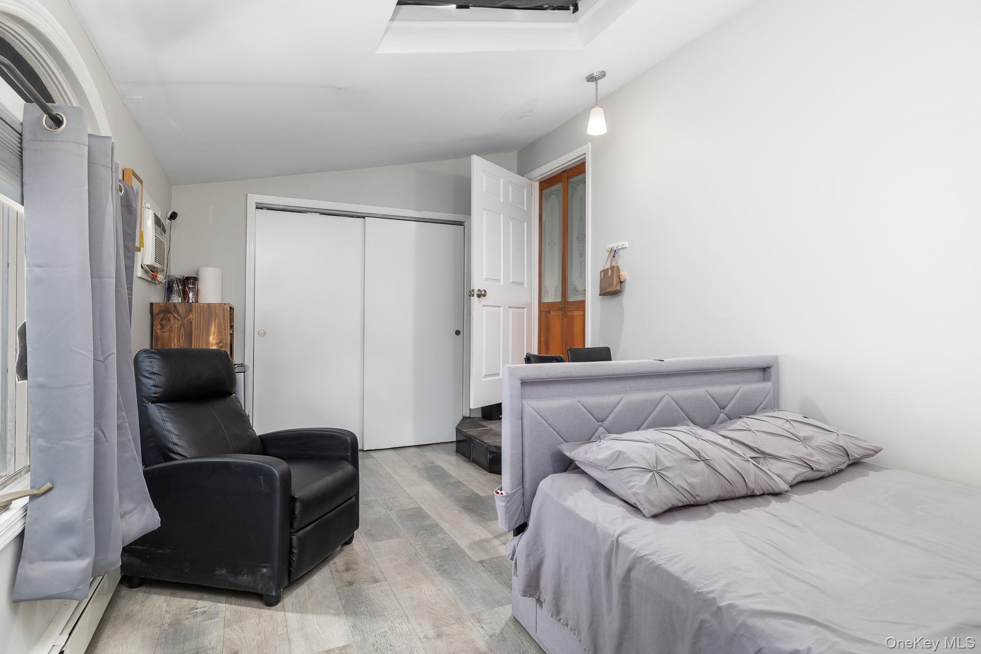 #13 photo, 5 Gardner Avenue, Hicksville , NY 11801