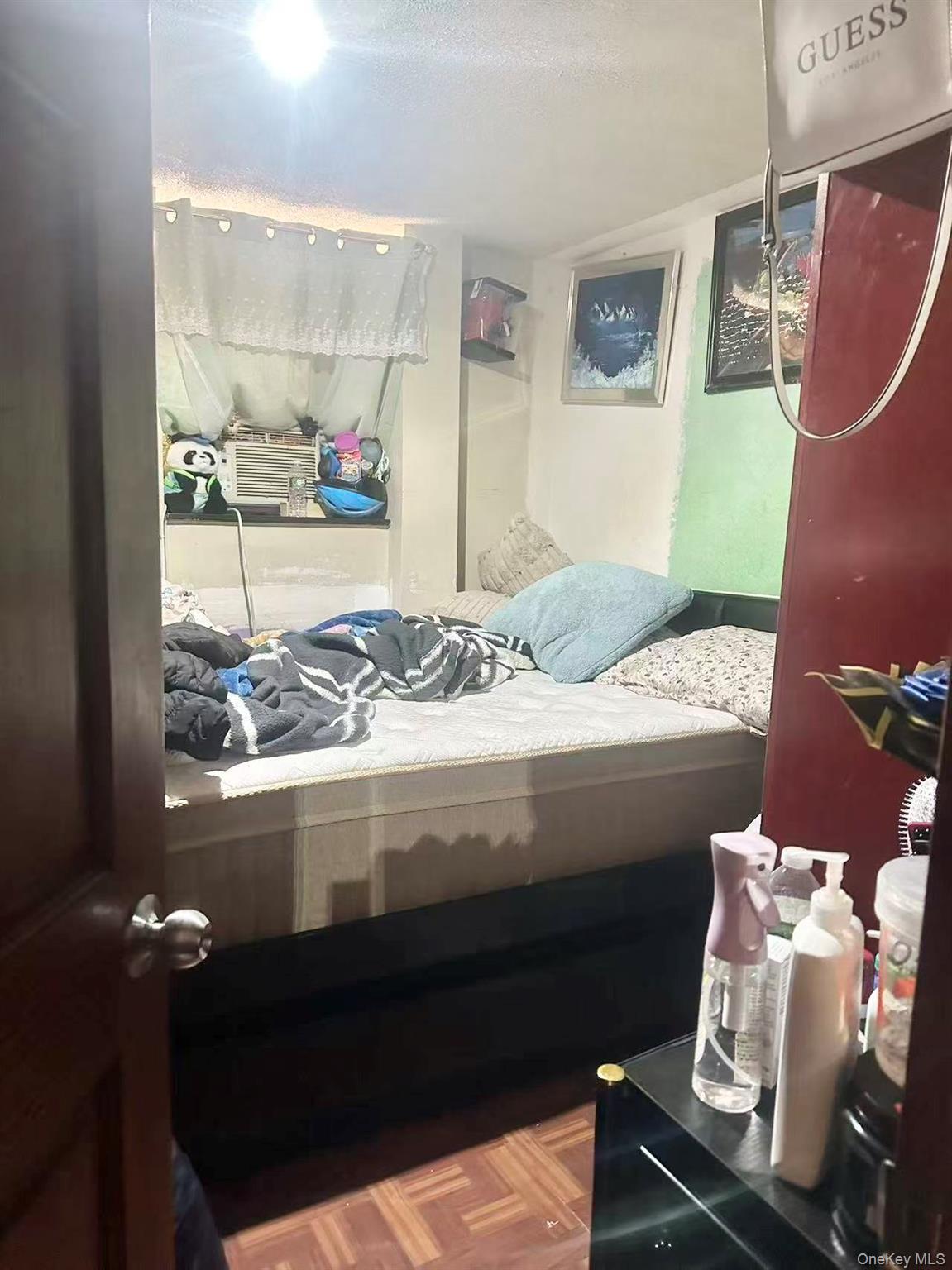 #4 photo, 5622 Van Cleef Street, Corona , NY 11368