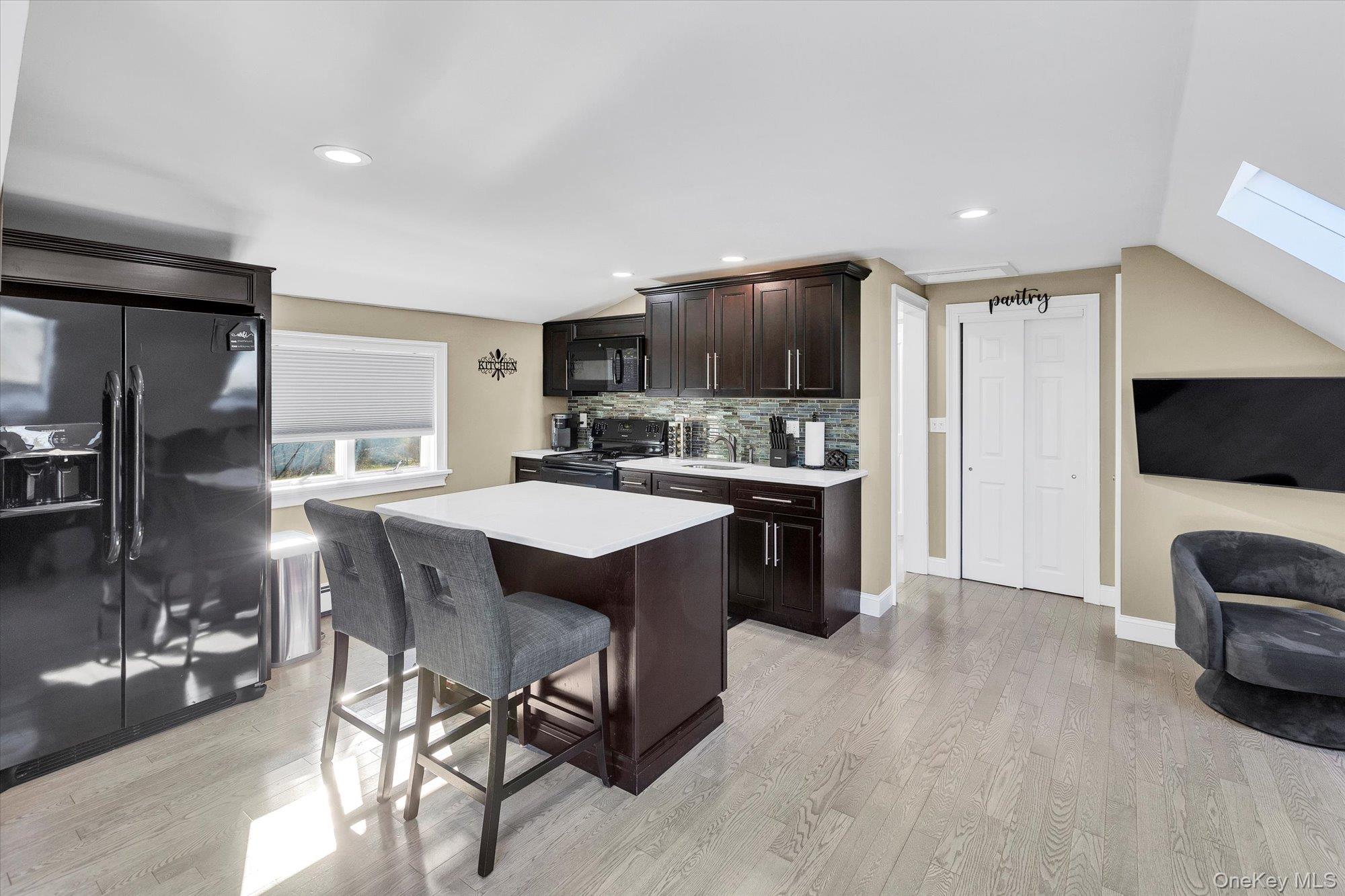 #11 photo, 56 Fairfields Lane, Huntington Station , NY 11746