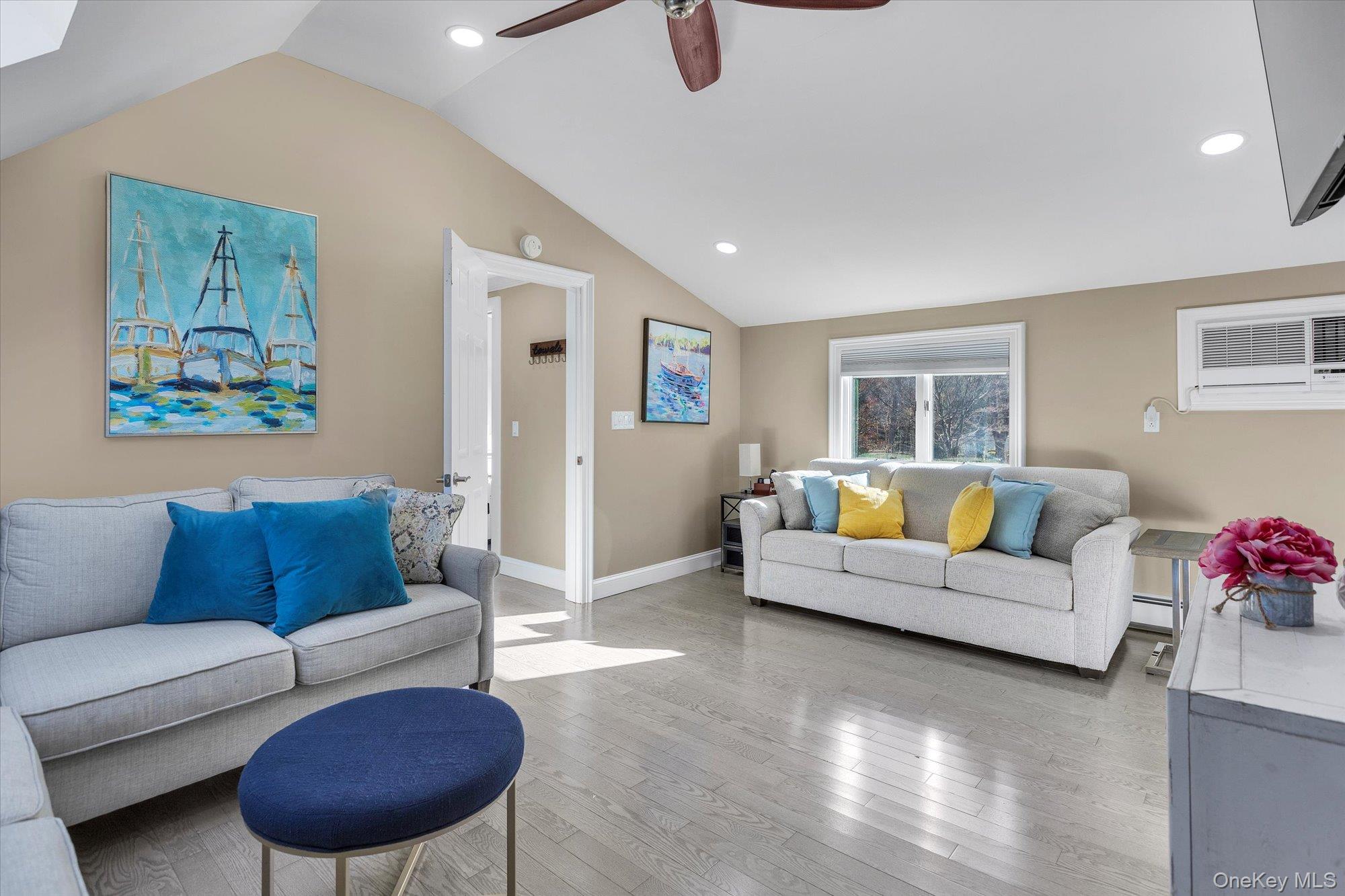 #14 photo, 56 Fairfields Lane, Huntington Station , NY 11746