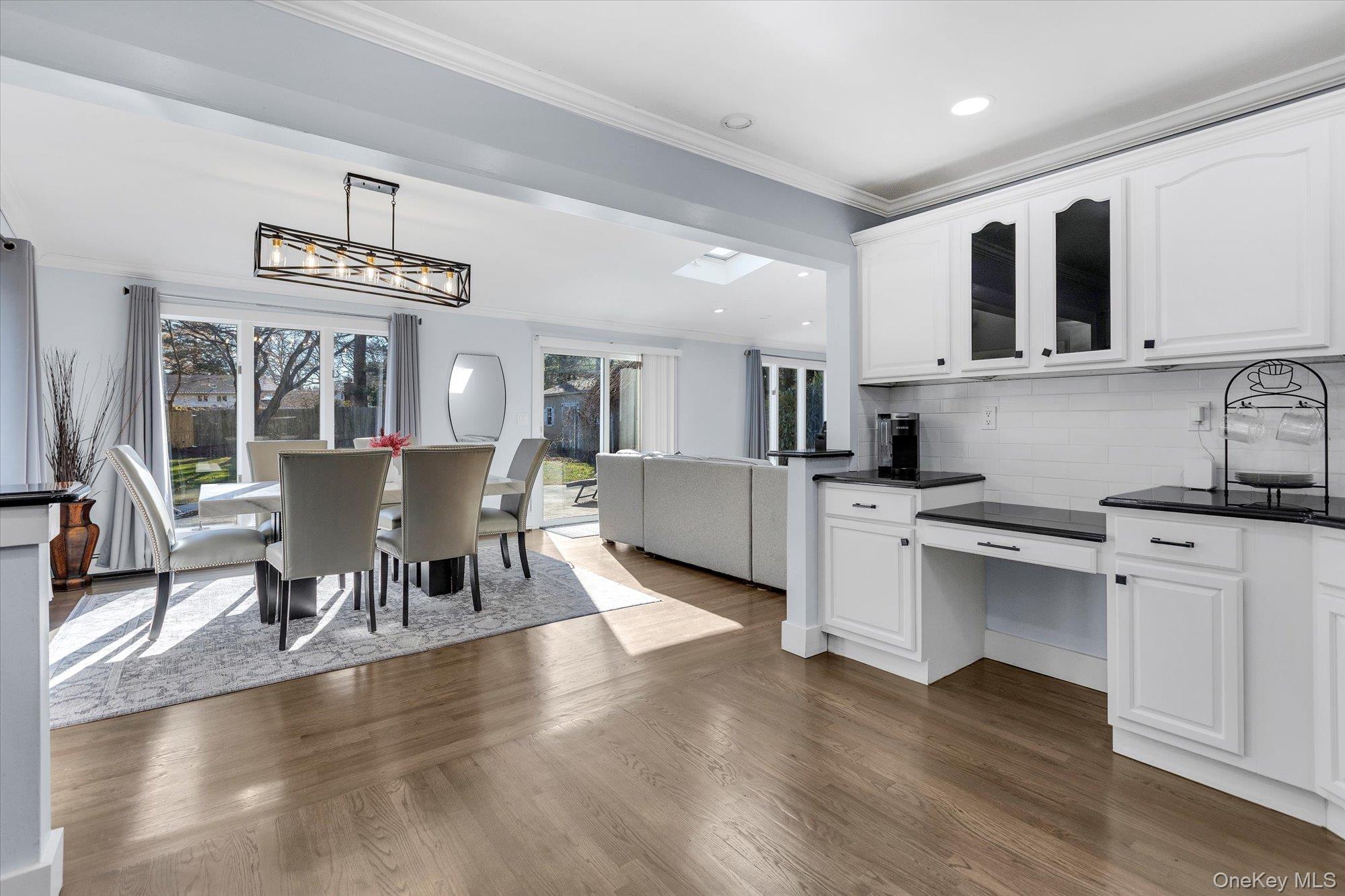 #4 photo, 56 Fairfields Lane, Huntington Station , NY 11746