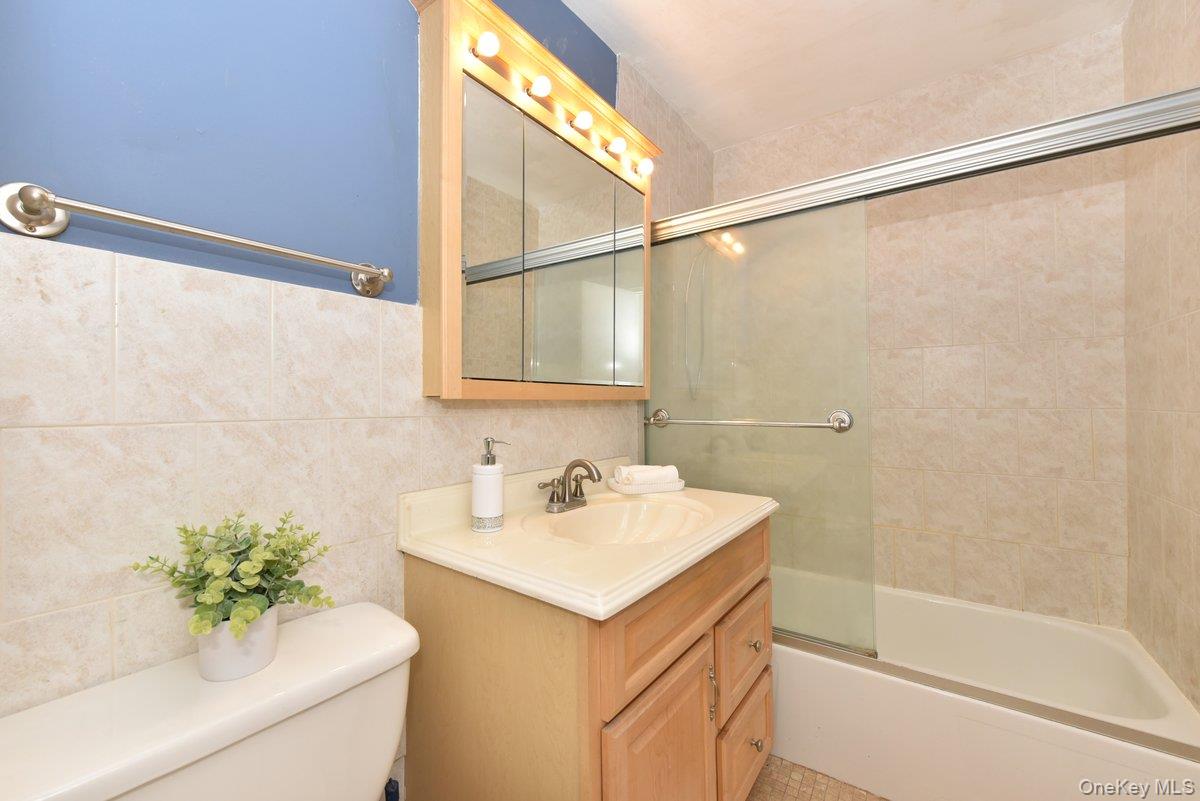 #13 photo, 101 Lincoln Avenue, 長島 Mineola , NY 11501