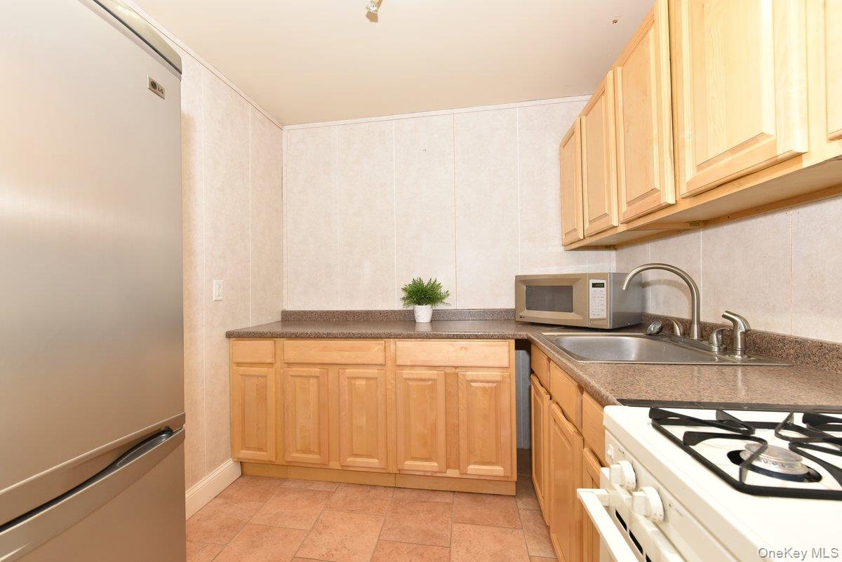 #8 photo, 101 Lincoln Avenue, 長島 Mineola , NY 11501