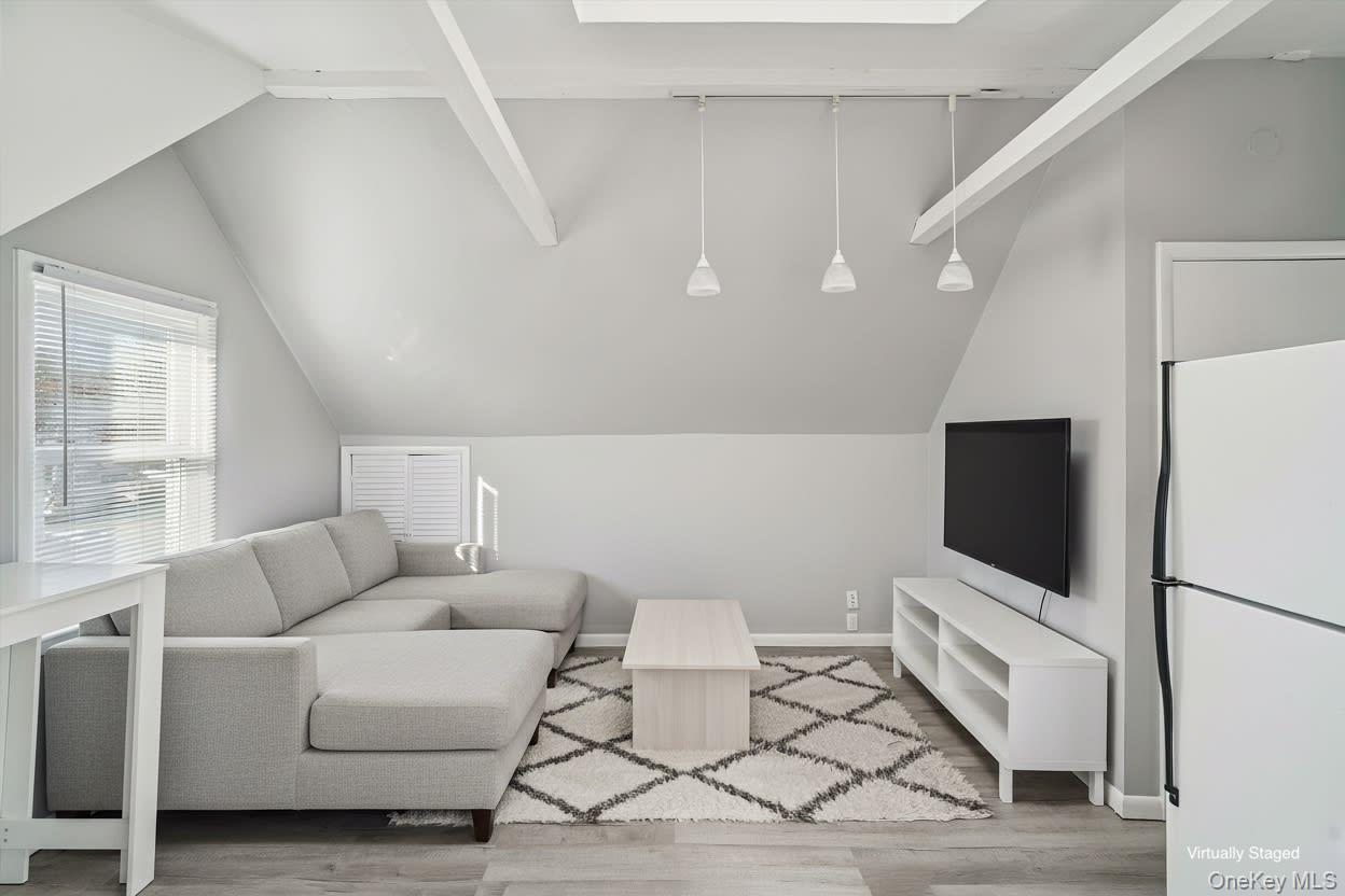 #19 photo, 484 18th Street, West Babylon , NY 11704