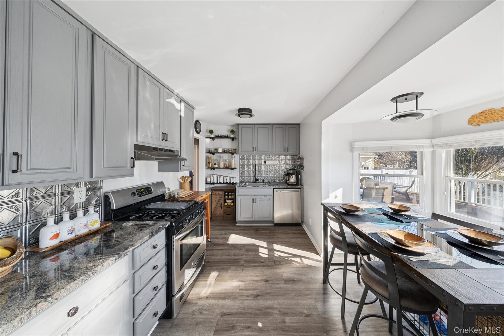 #6 photo, 484 18th Street, West Babylon , NY 11704