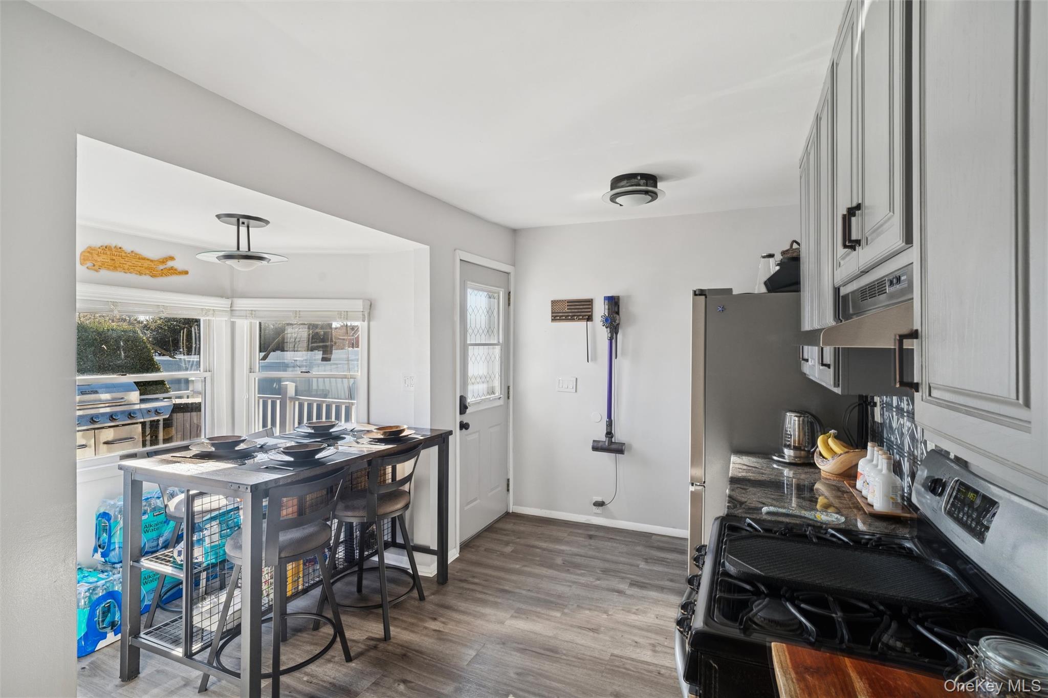 #9 photo, 484 18th Street, West Babylon , NY 11704