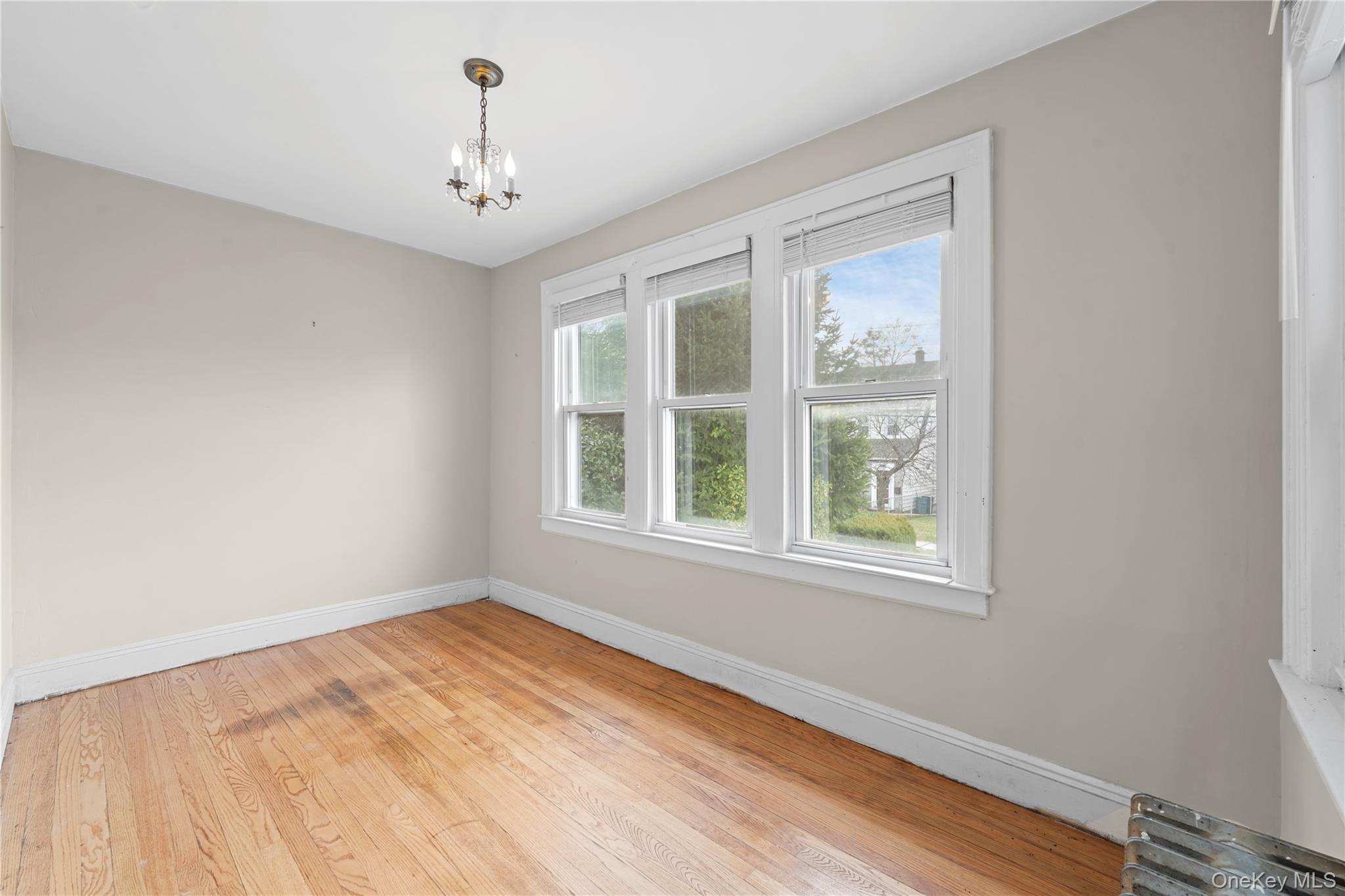 #18 photo, 41-29 248th Street, Little Neck , NY 11363