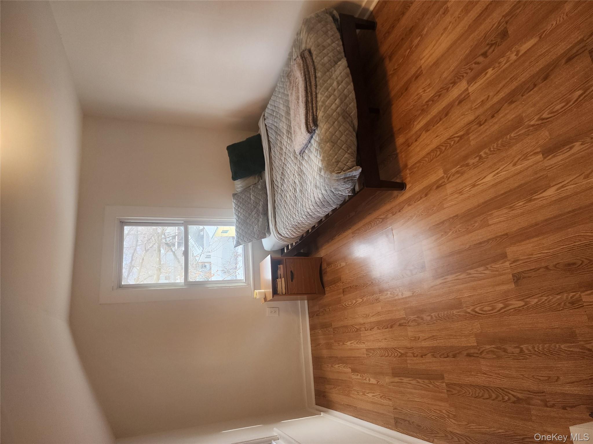 #11 photo, 20 S Elm Street, 뉴욕주 Beacon , NY 12508