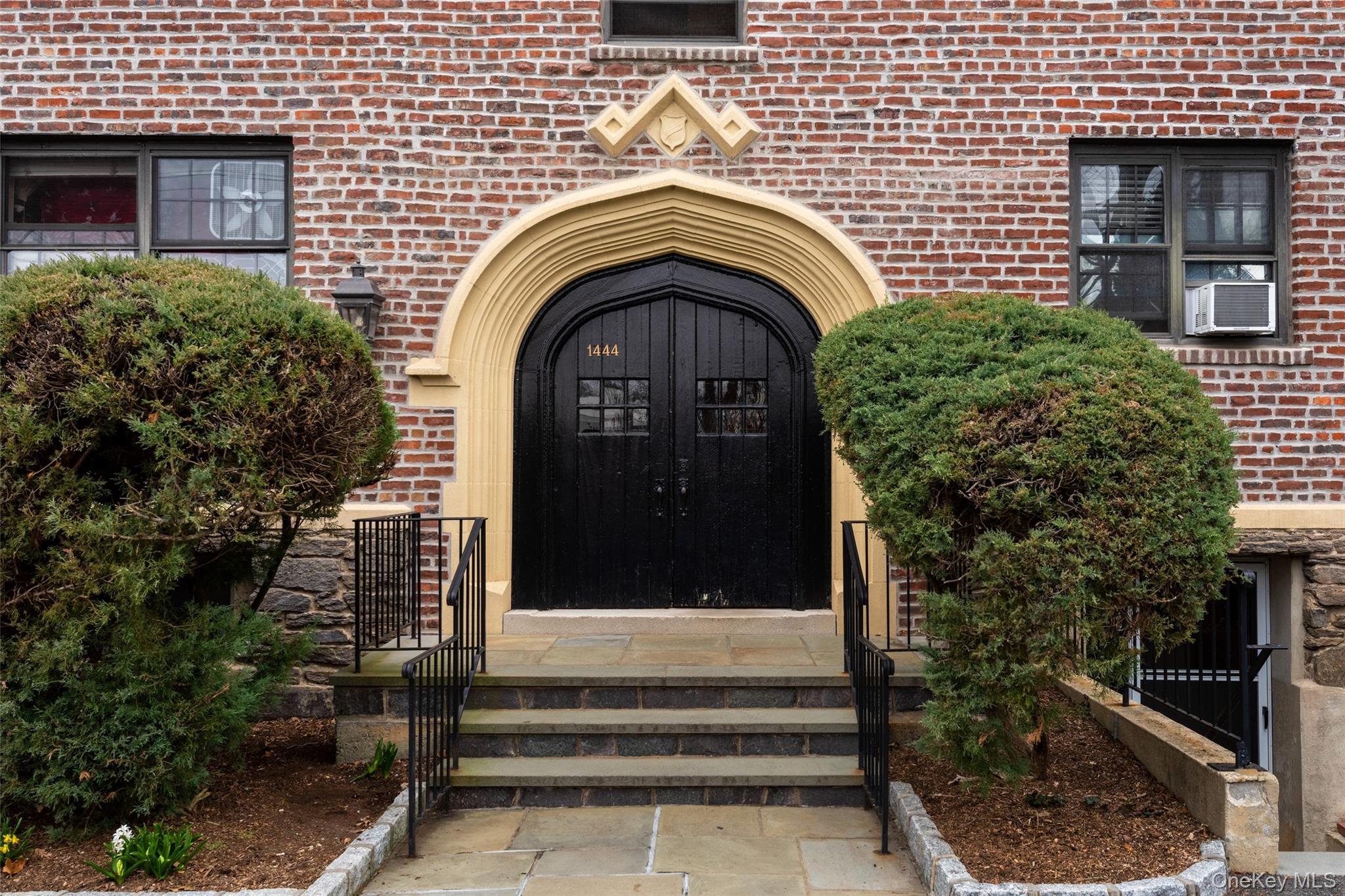 #2 photo, 1444 Boston Post Road, Larchmont , NY 10538