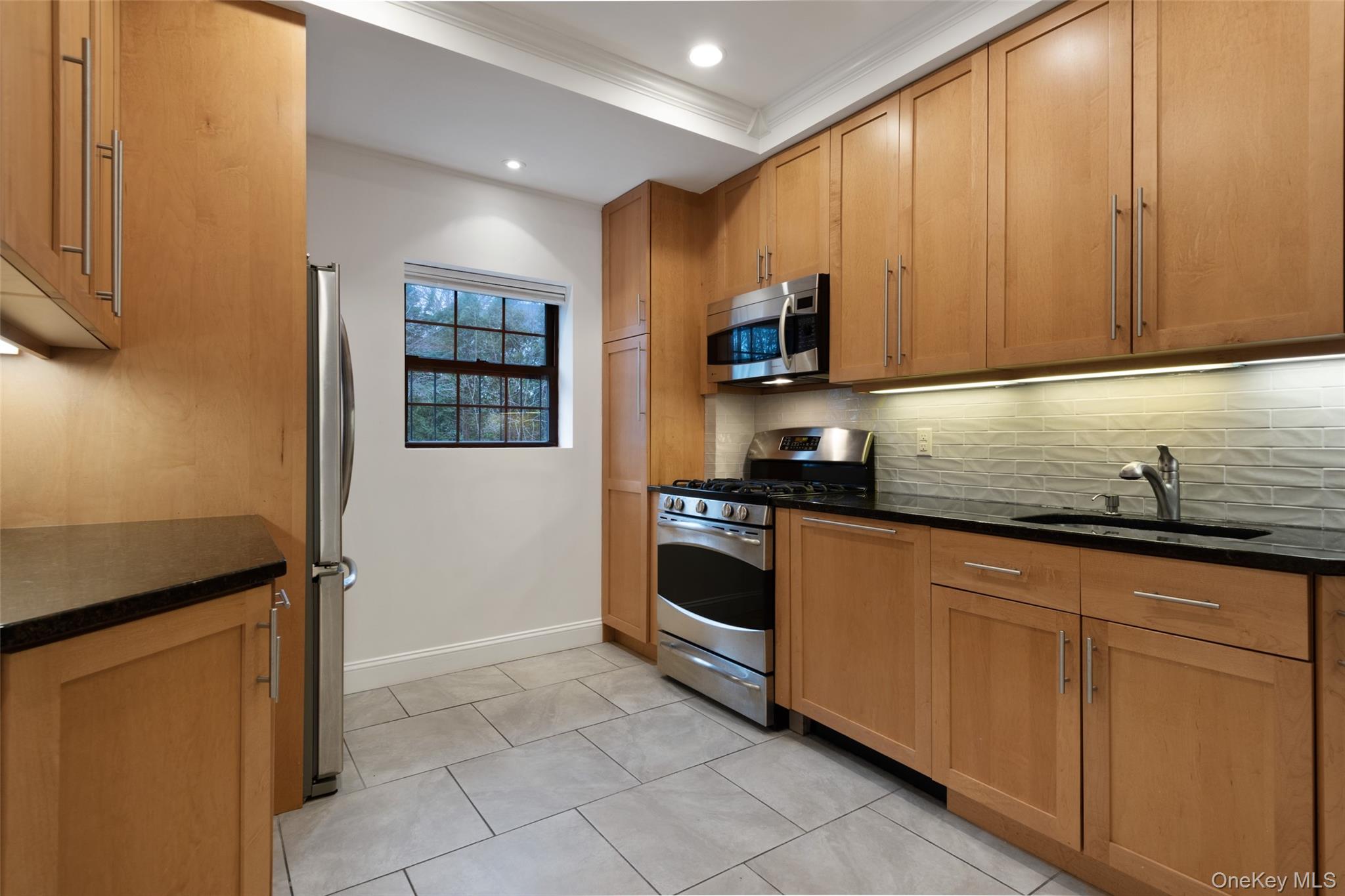 #5 photo, 1444 Boston Post Road, Larchmont , NY 10538