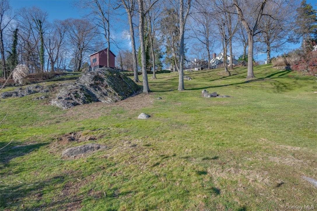 #10 photo, 729 Stuart Avenue, Mamaroneck , NY 10543