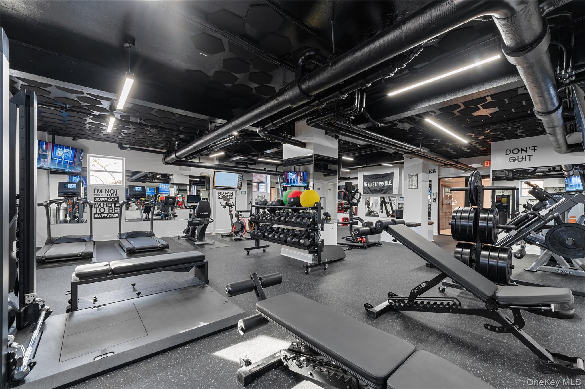 #11 photo, 210 Pelham Road, New Rochelle , NY 10805