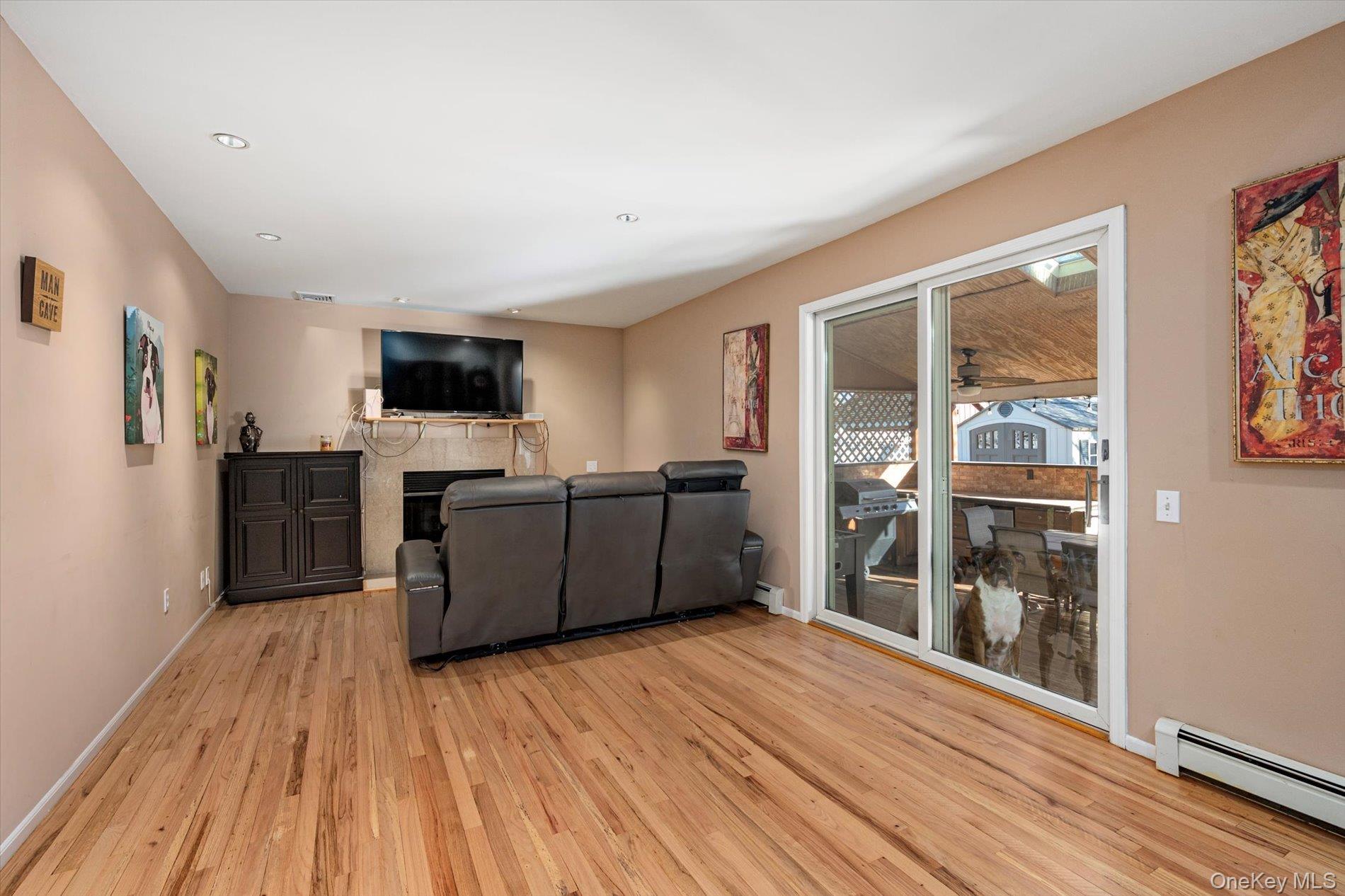 #16 photo, 68 Valentine Avenue, সাফোক কাউন্টি Huntington , NY 11743