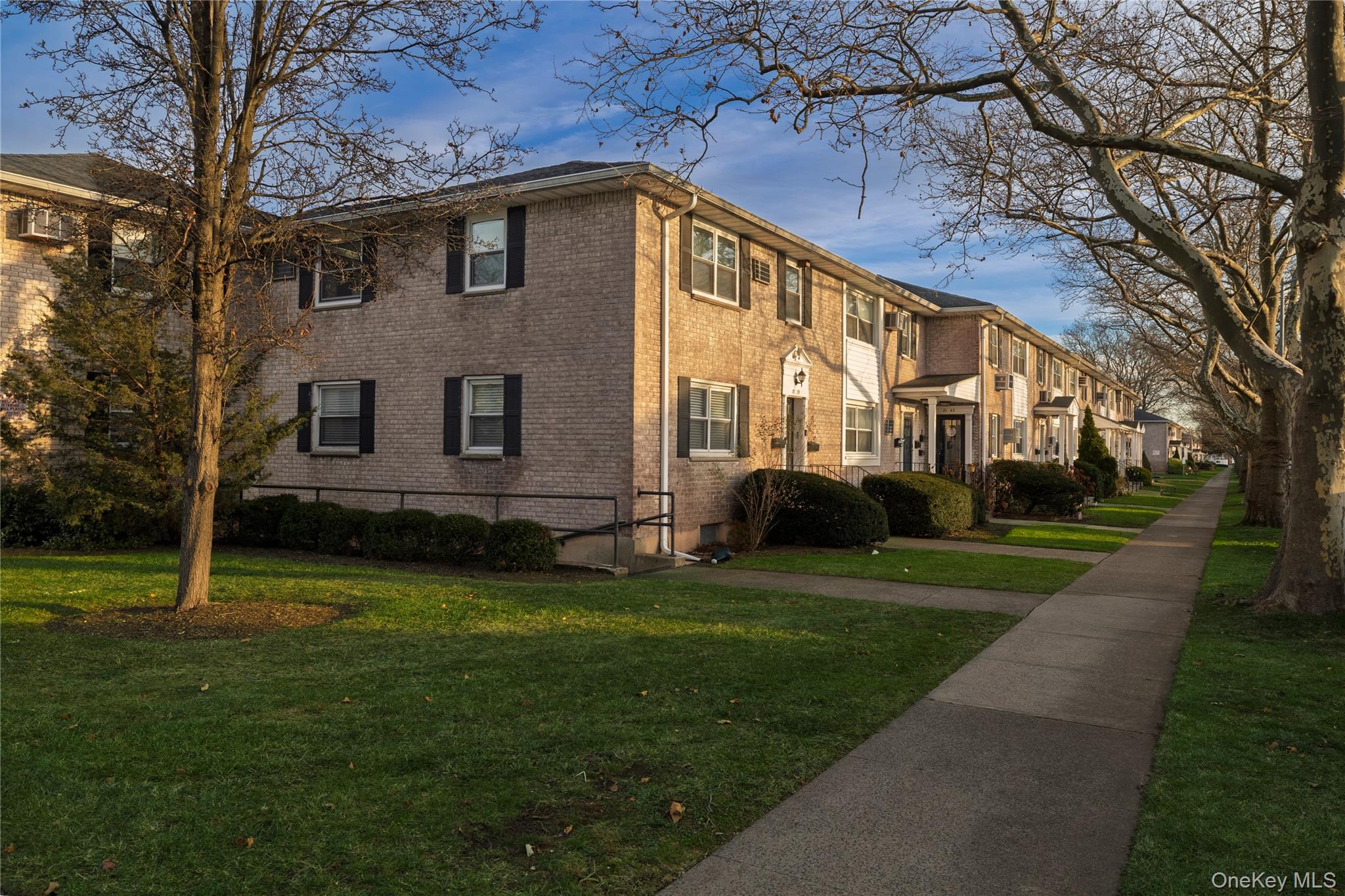 #4 photo, 81-41 268 Street, কুইন্‌স New Hyde Park , NY 11004