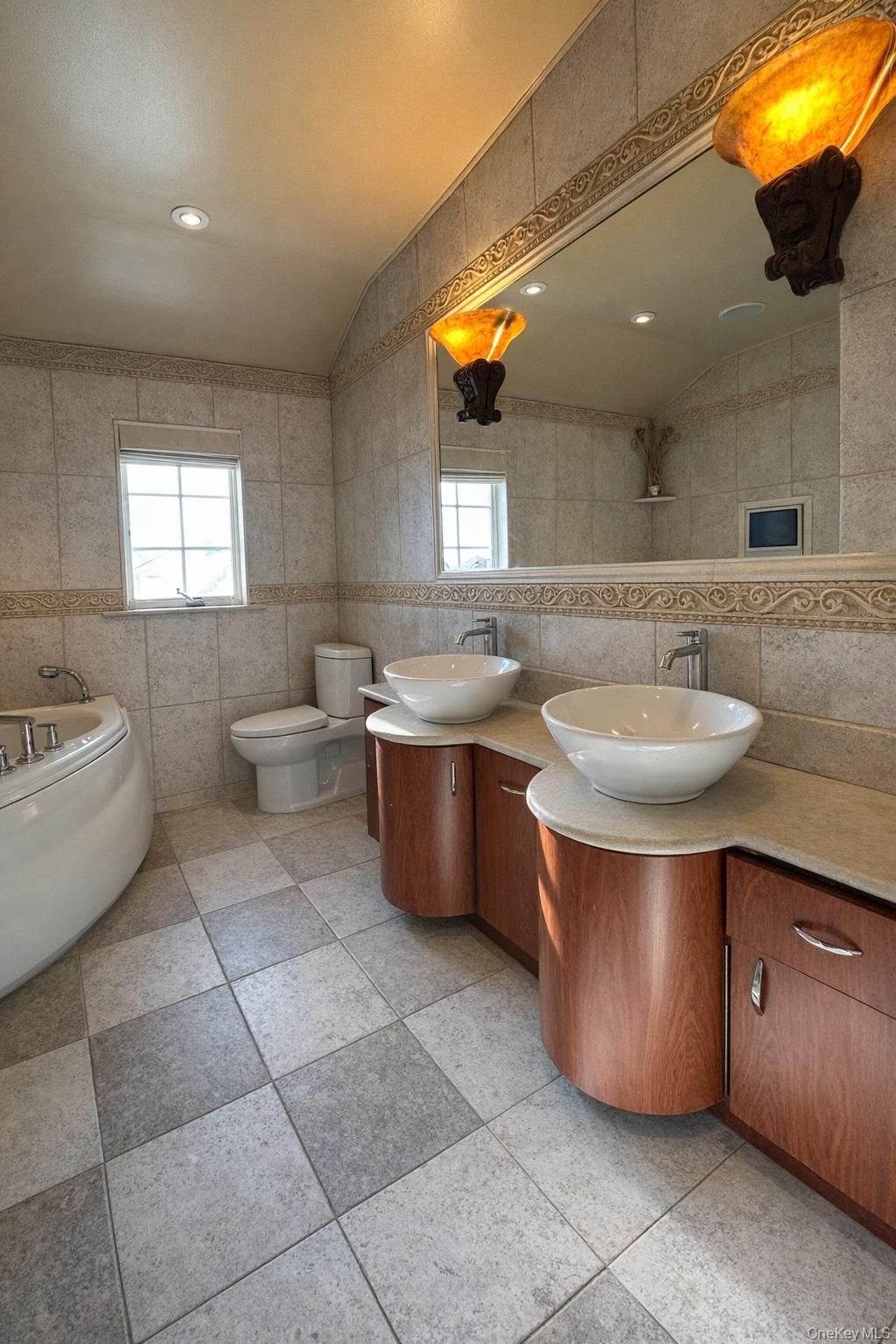 #13 photo, 15823 92nd Street, Куинс ‖ Howard Beach , NY 11414