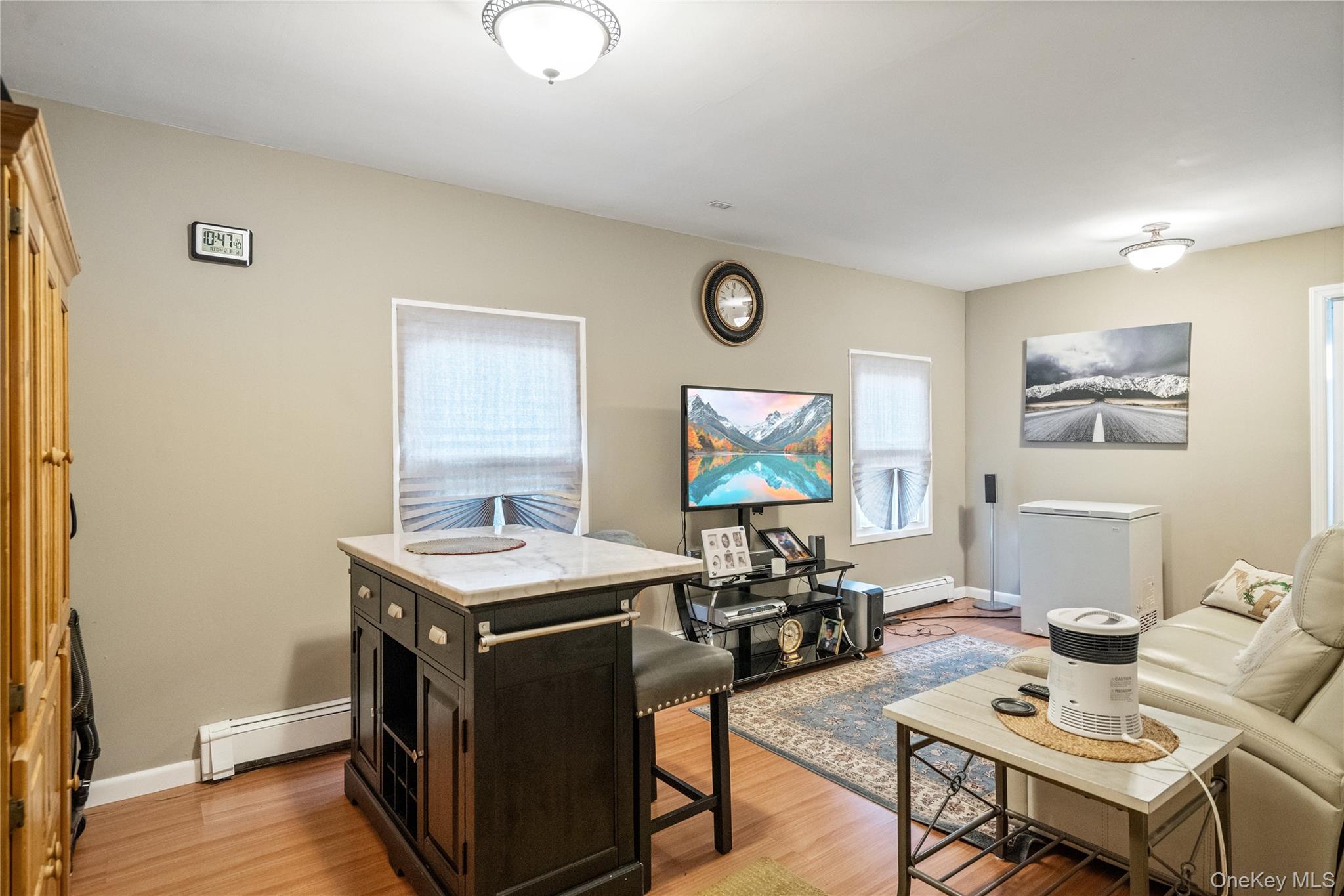 #8 photo, 151 Allwood Avenue, 東長島 Central Islip , NY 11722