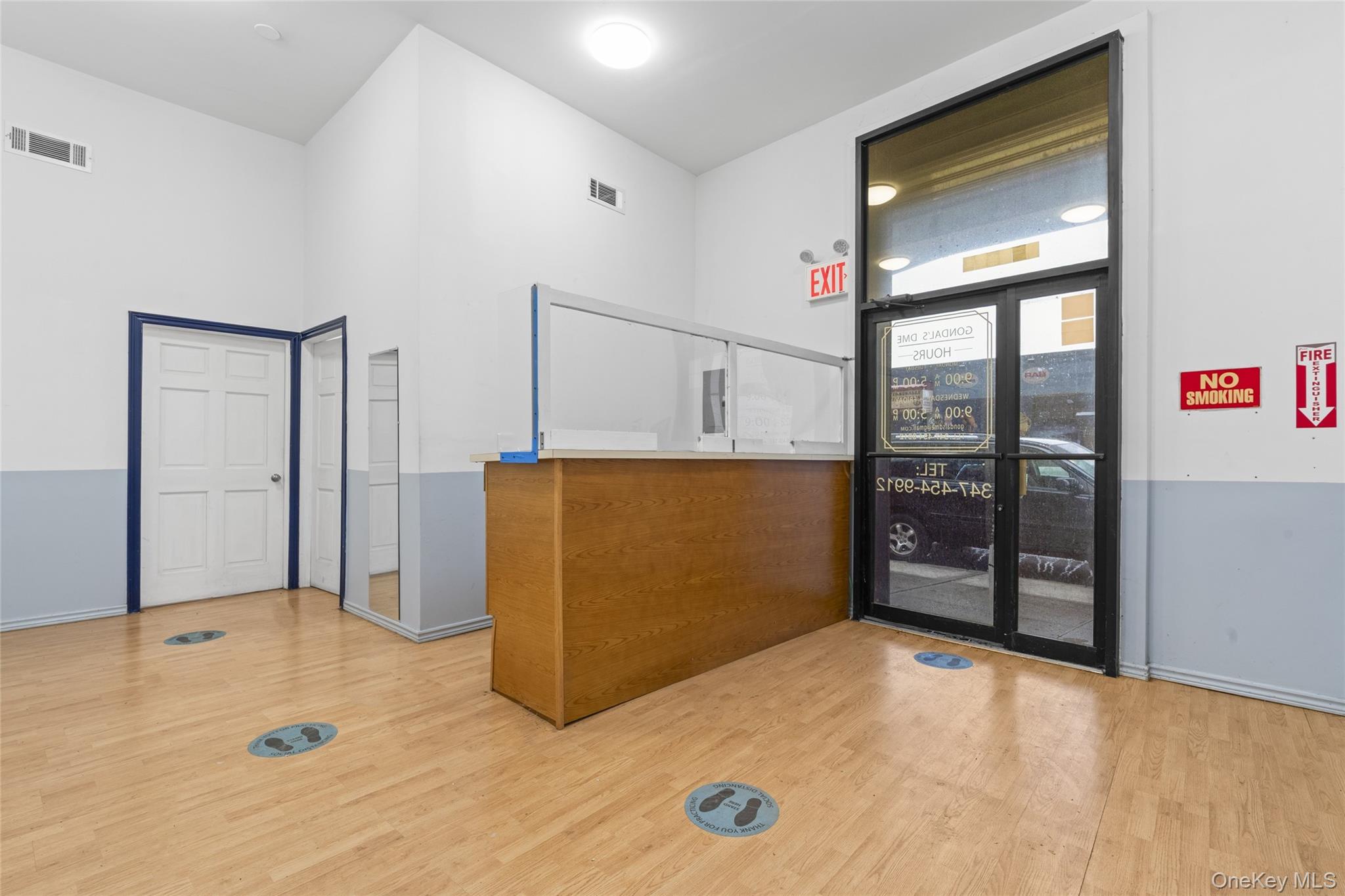 #4 photo, 12115 Jamaica Avenue, Richmond Hill , NY 11418