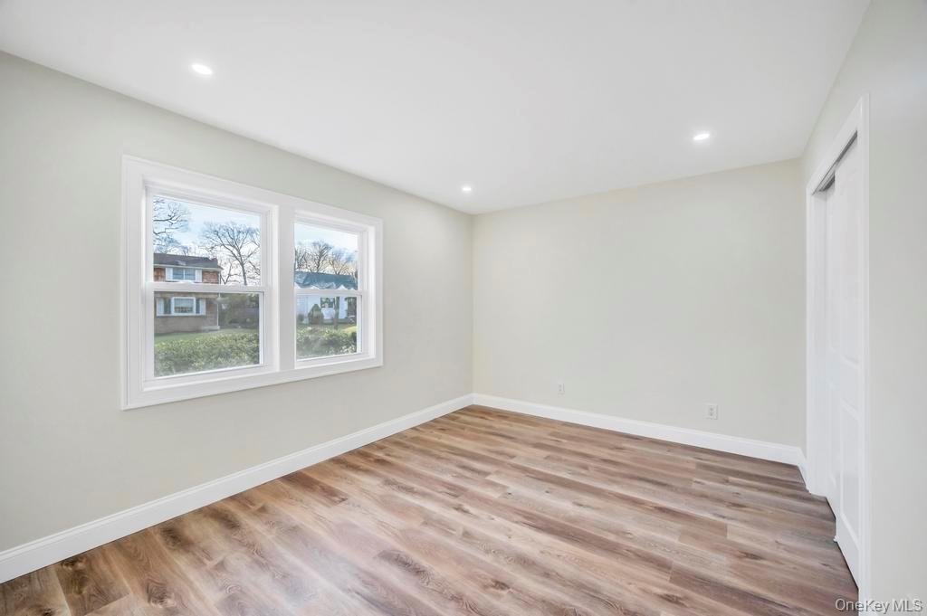 #20 photo, 110 Monroe Avenue, Patchogue , NY 11772