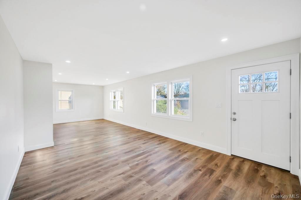 #5 photo, 110 Monroe Avenue, Patchogue , NY 11772