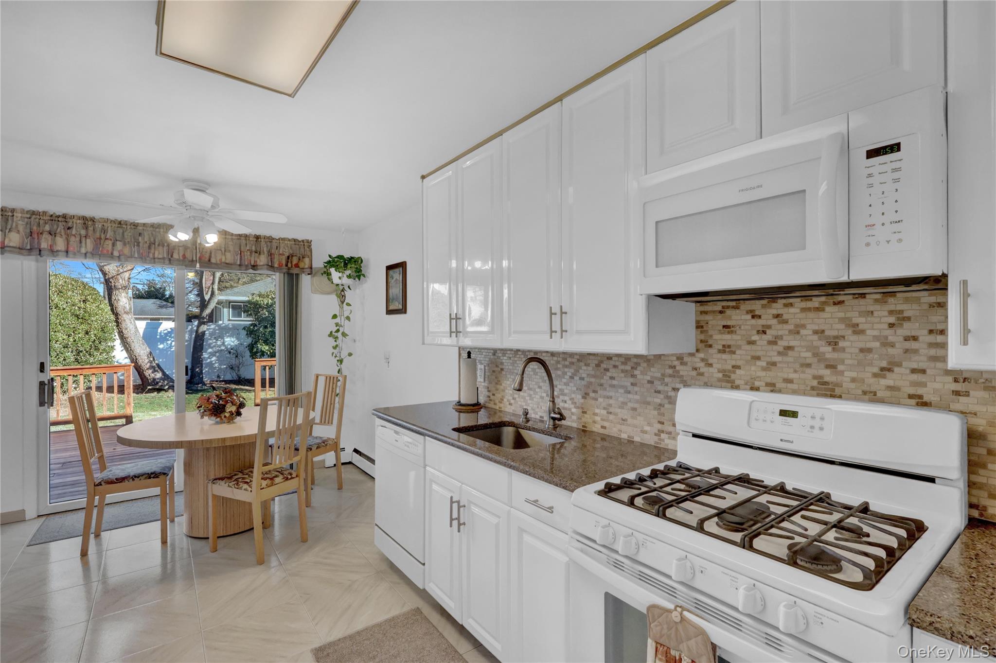 #13 photo, 607 Saint George Avenue, North Babylon , NY 11703