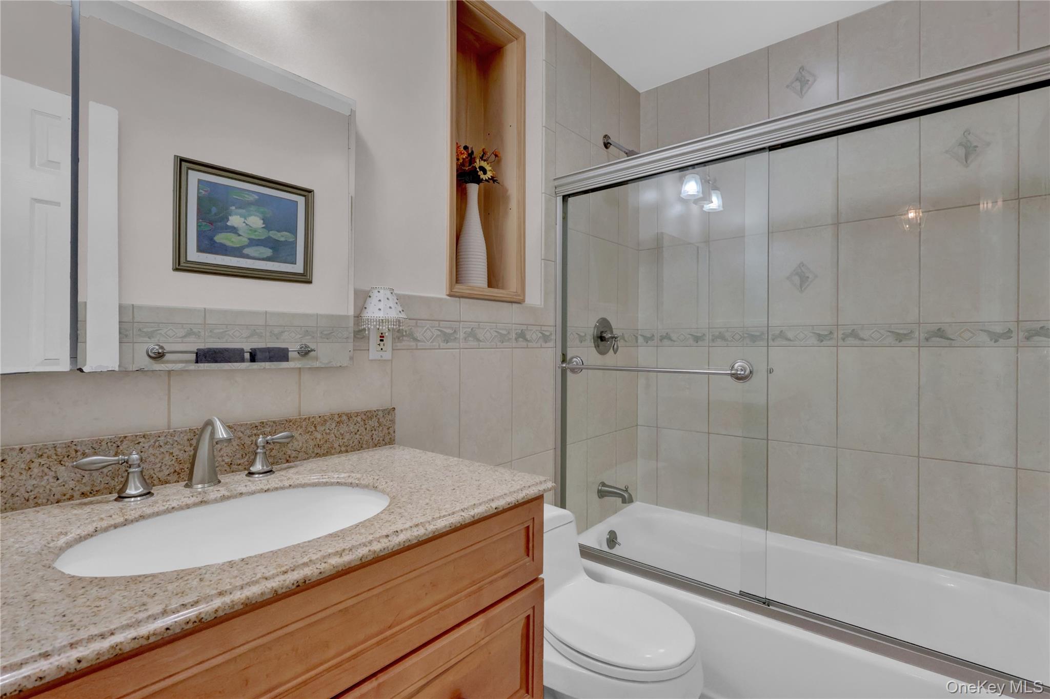 #15 photo, 607 Saint George Avenue, North Babylon , NY 11703