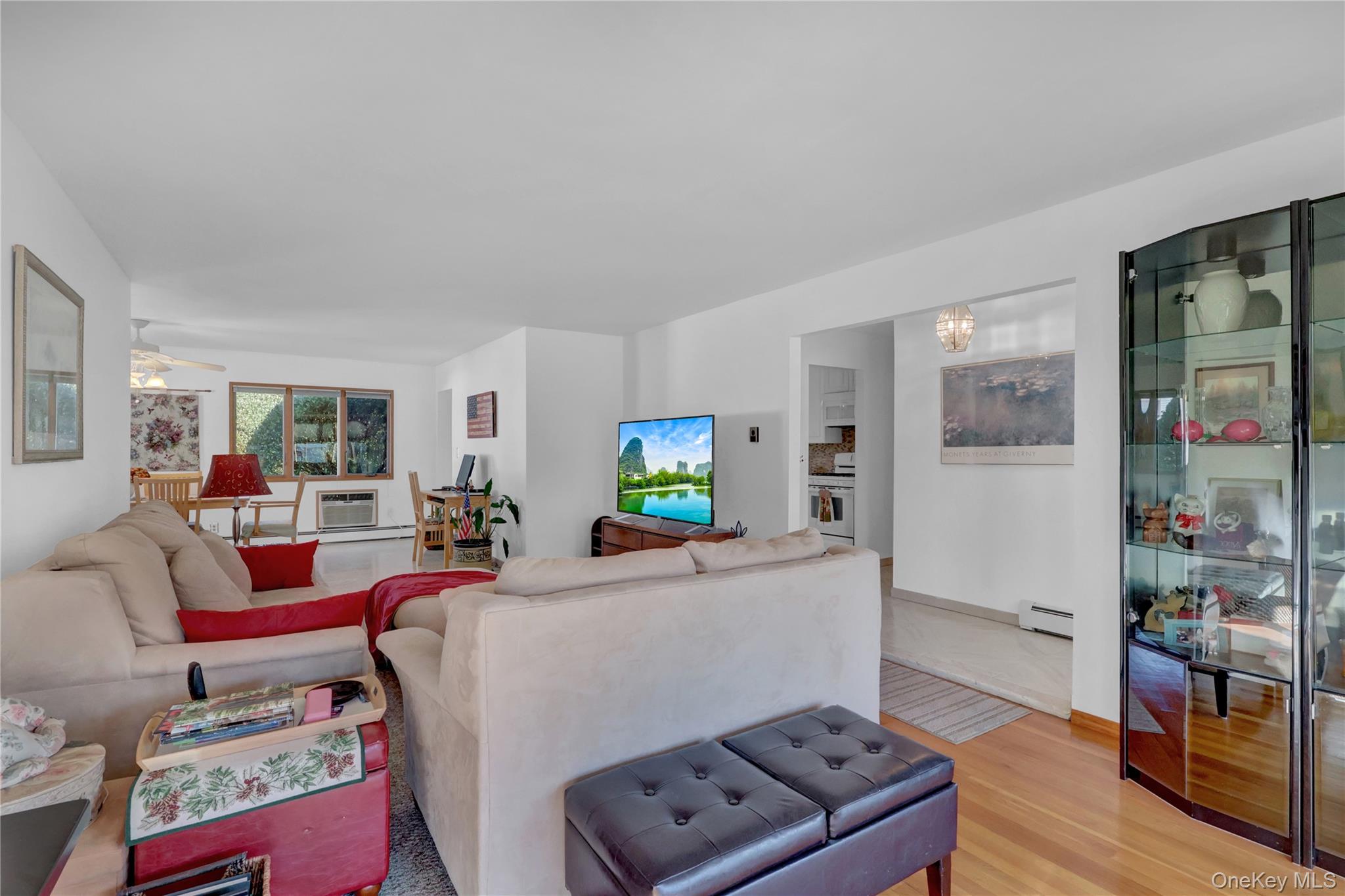 #6 photo, 607 Saint George Avenue, North Babylon , NY 11703