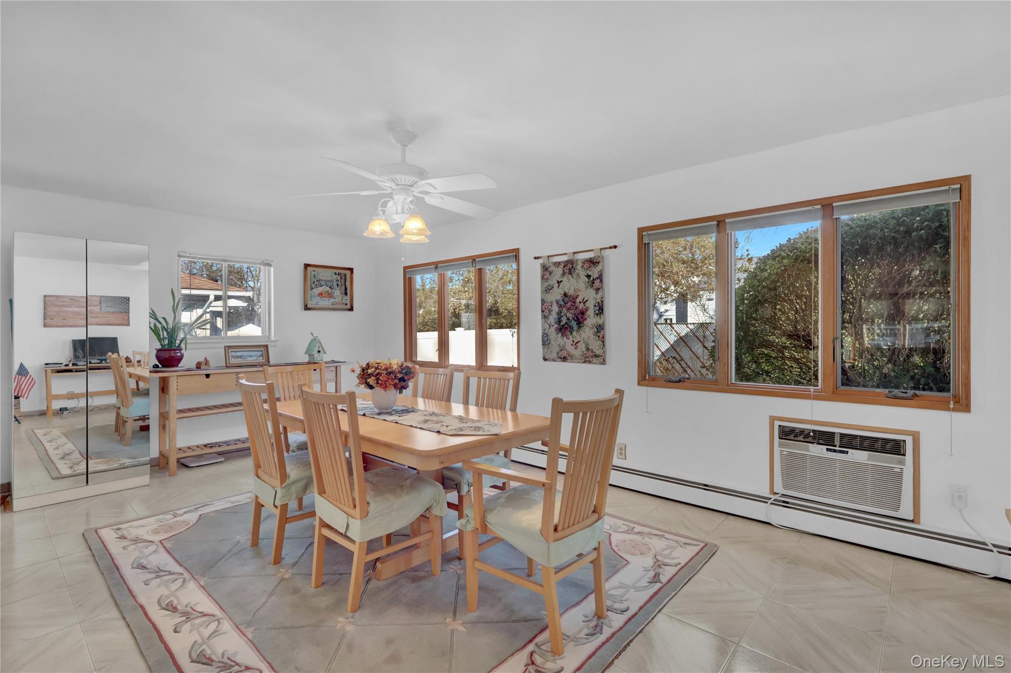 #8 photo, 607 Saint George Avenue, North Babylon , NY 11703