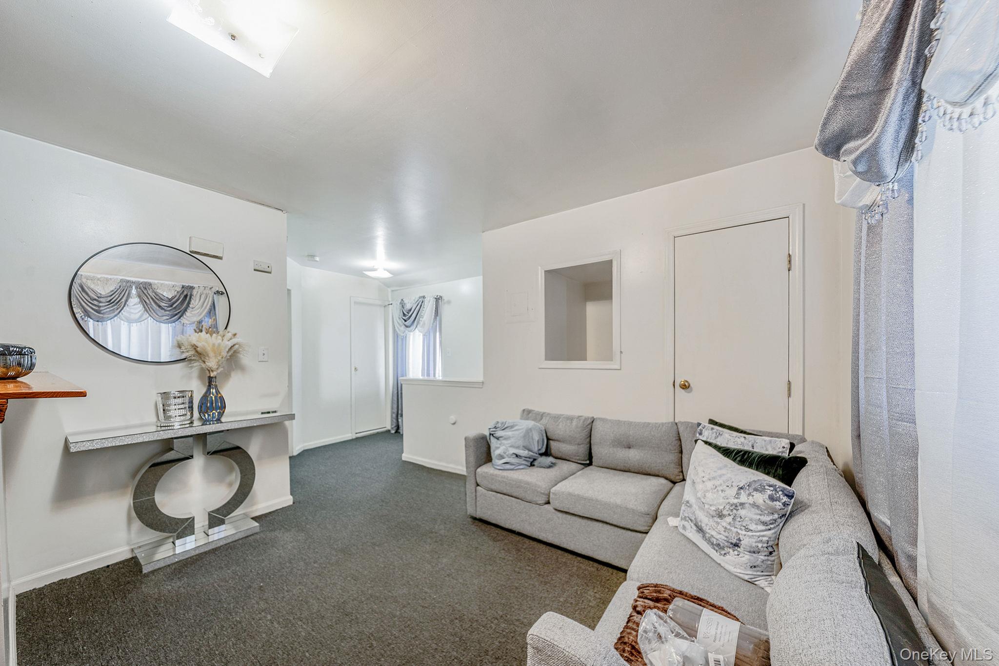 #11 photo, 16740 145th Drive, Куинс ‖ Jamaica , NY 11434